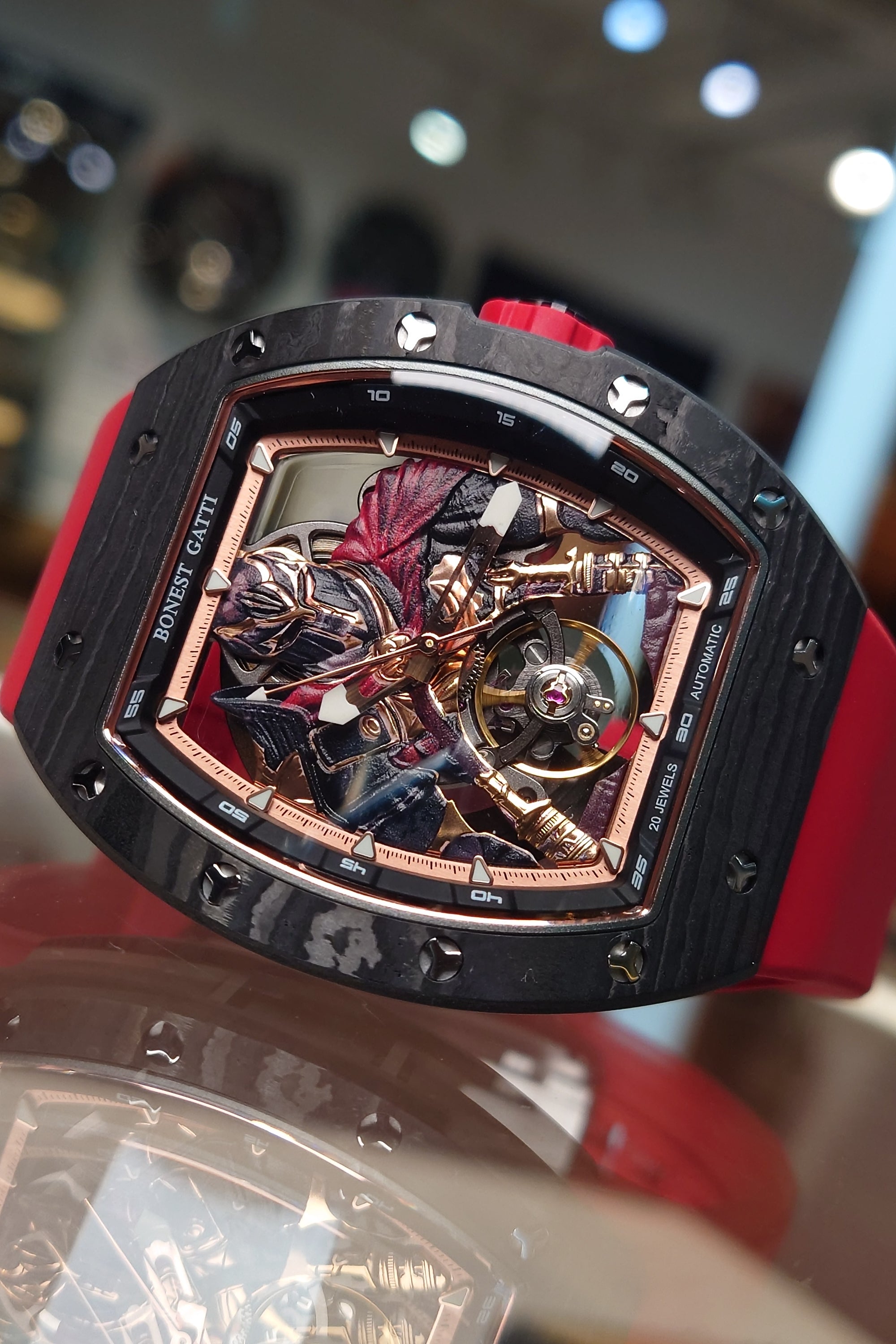 Bonest Gatti 現貨發售 酒桶形夜光碳纖維自動錶 斯巴達勇士-BG9009-R3 Red