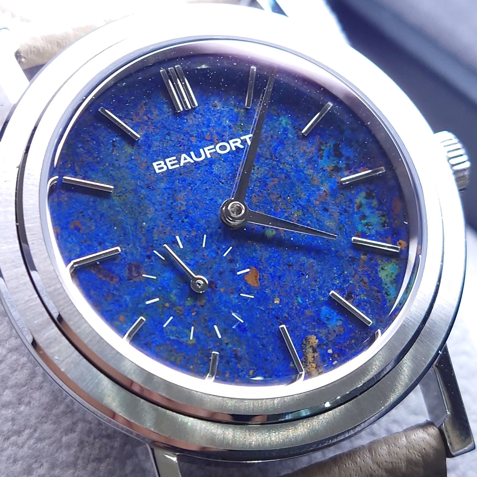 BEAUFORT Permian Rift - Azurite 藍銅礦, micro rotor with steel bracelet