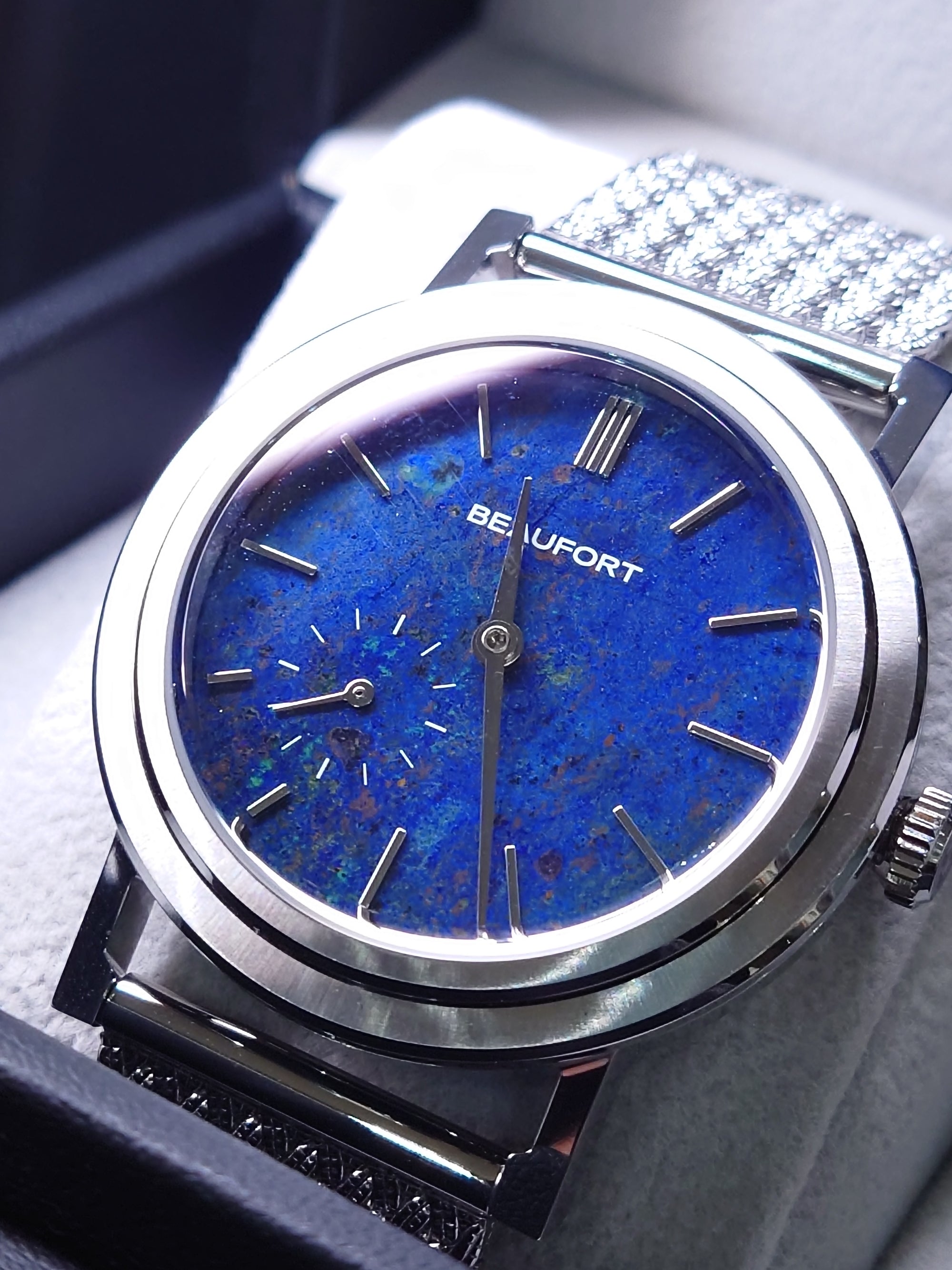 BEAUFORT Permian Rift - Azurite 藍銅礦, micro rotor with steel bracelet