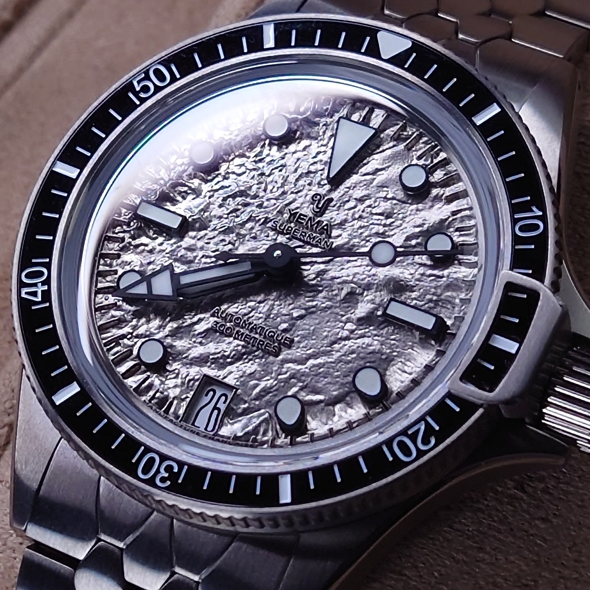 Yema 野馬錶 - Superman Titanium MoonTide CMM.11 - 12.26.11.66.TNL.MT