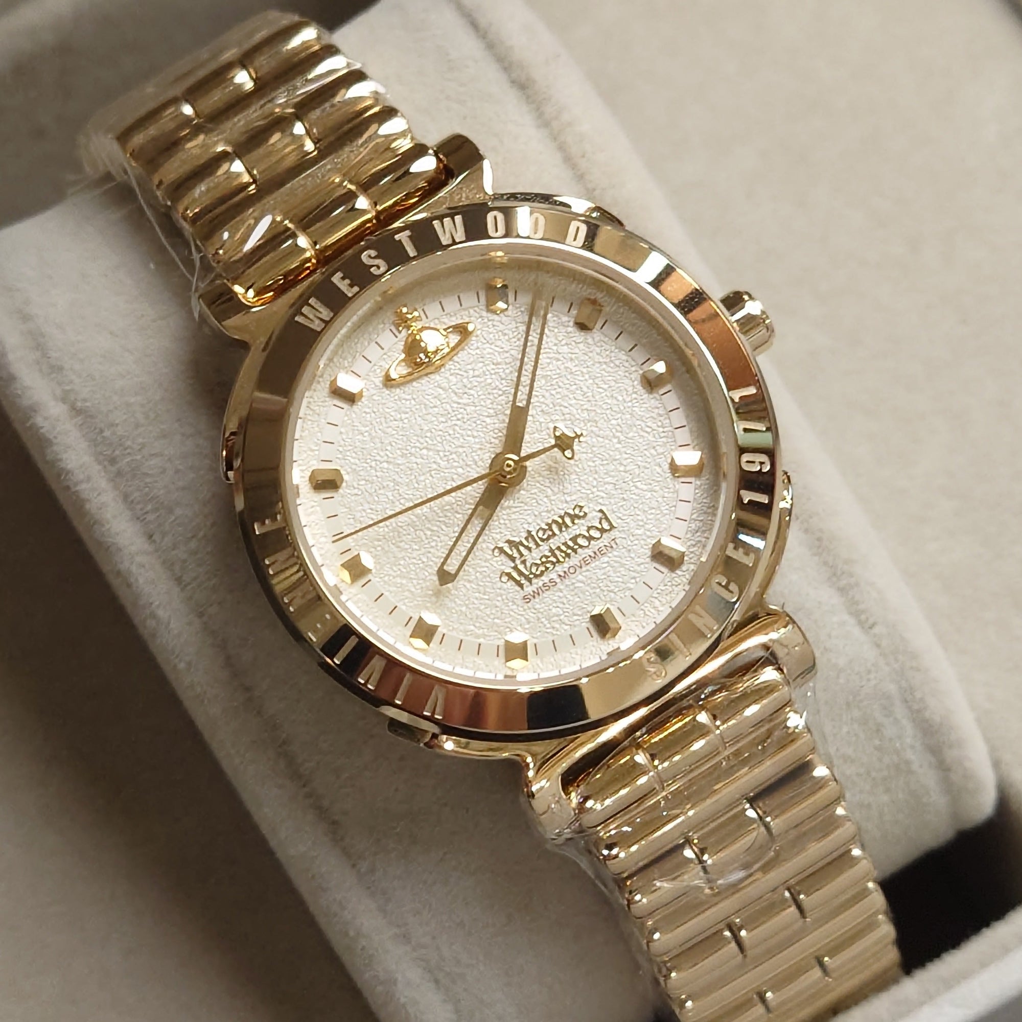 Vivienne Westwood Chelsea Watch - VV346LGYGD