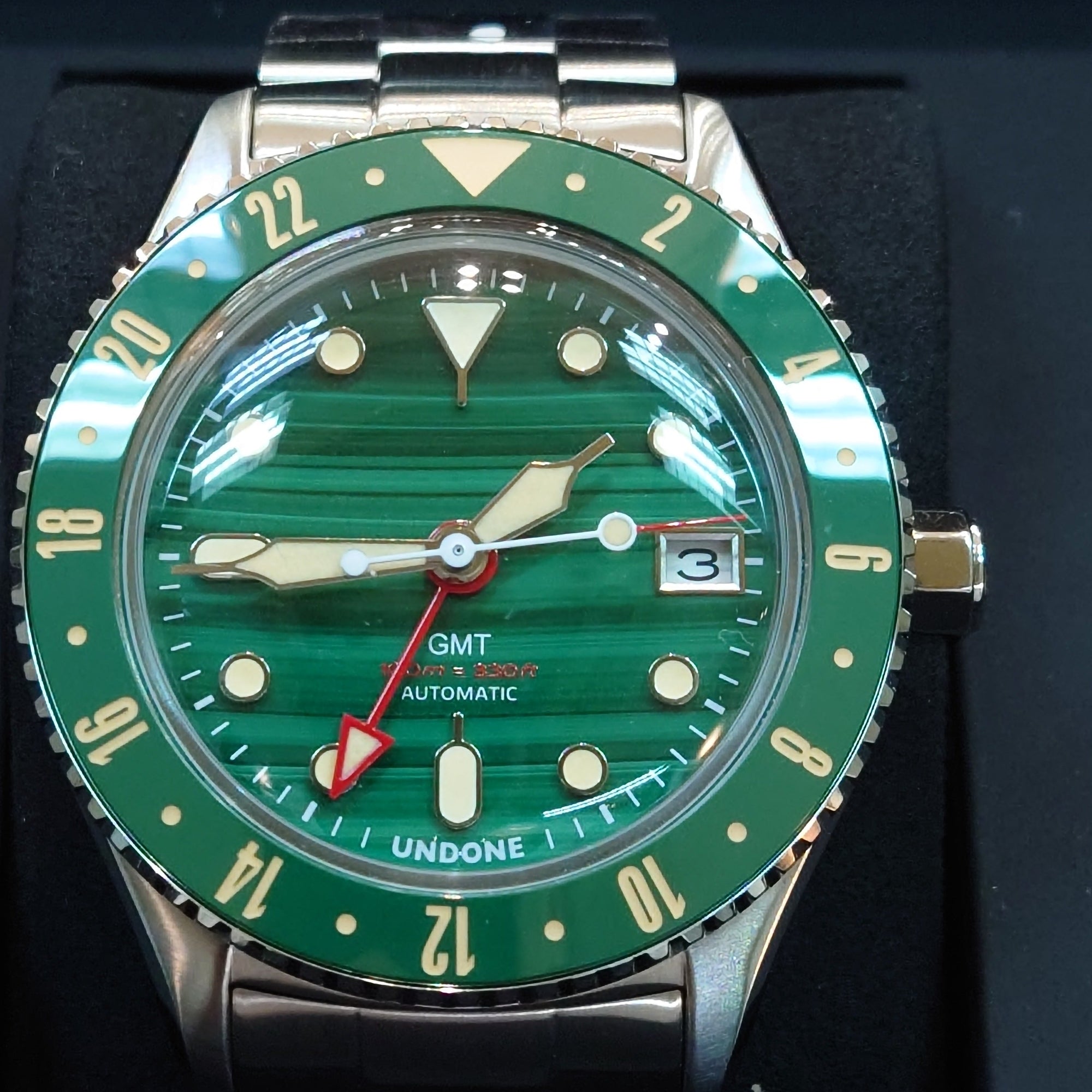 UNDONE Basecamp GMT Malachite Dial 孔雀石自動錶