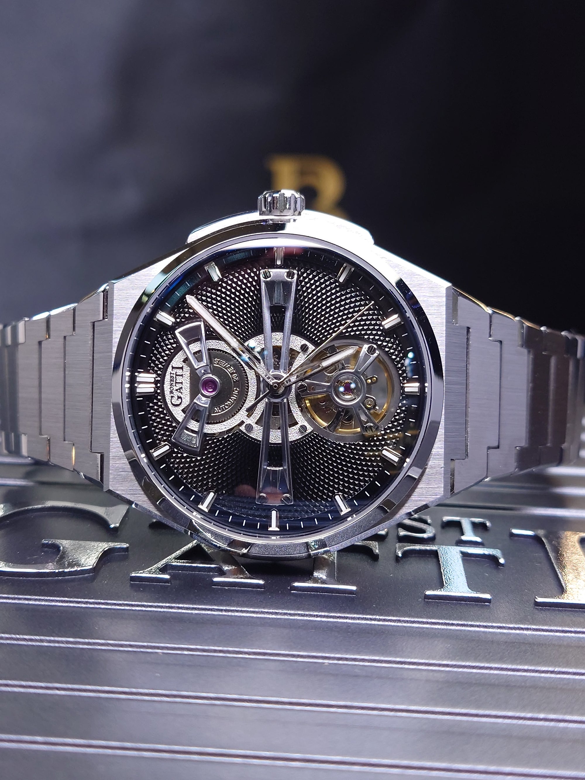 Bonest Gatti Engraved Dial Integrated Strap Automatic Watch - BG8014-S2