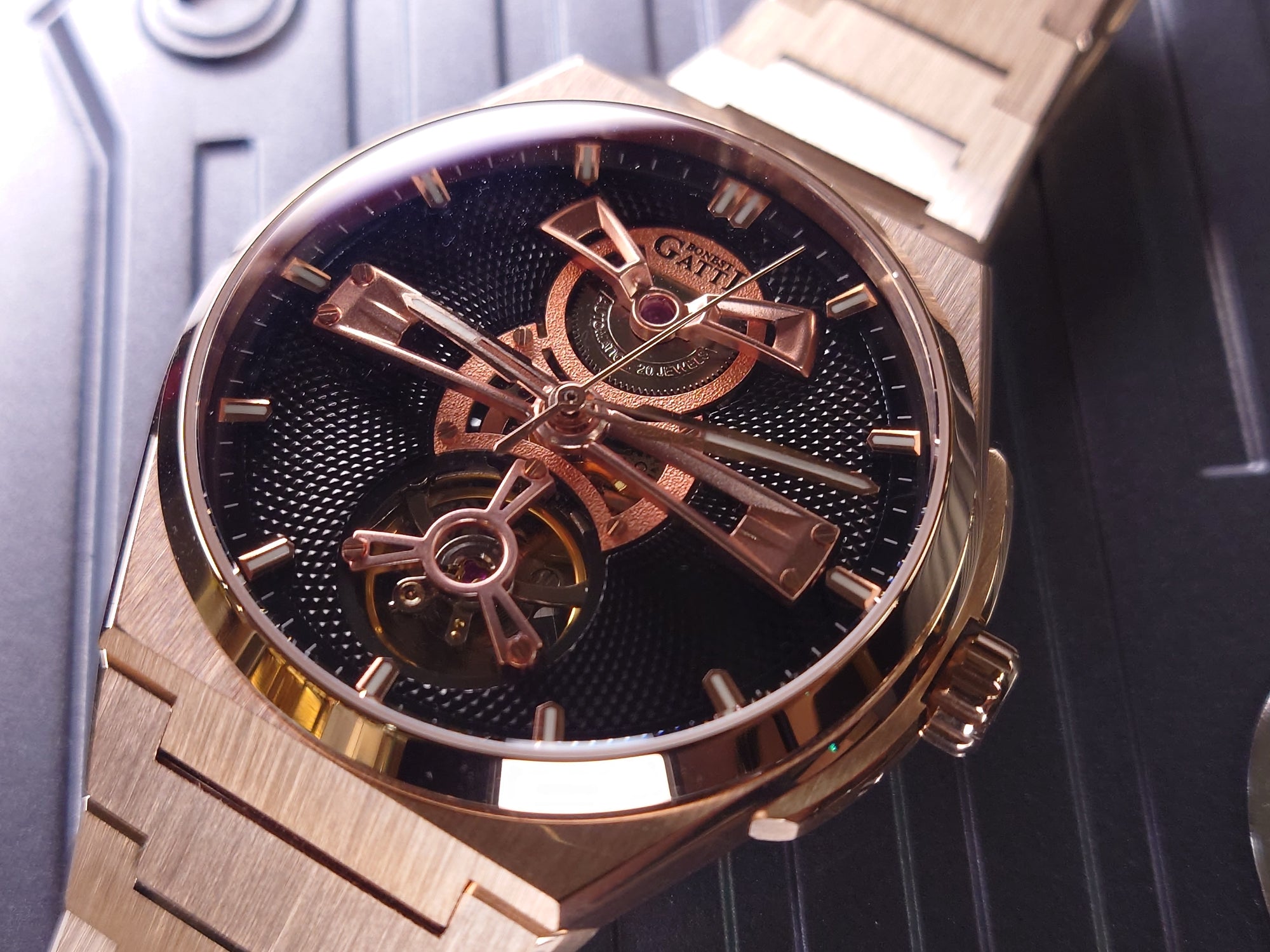 Bonest Gatti Hollow-Out Dial Integrated Strap Automatic Watch - BG8014-S3