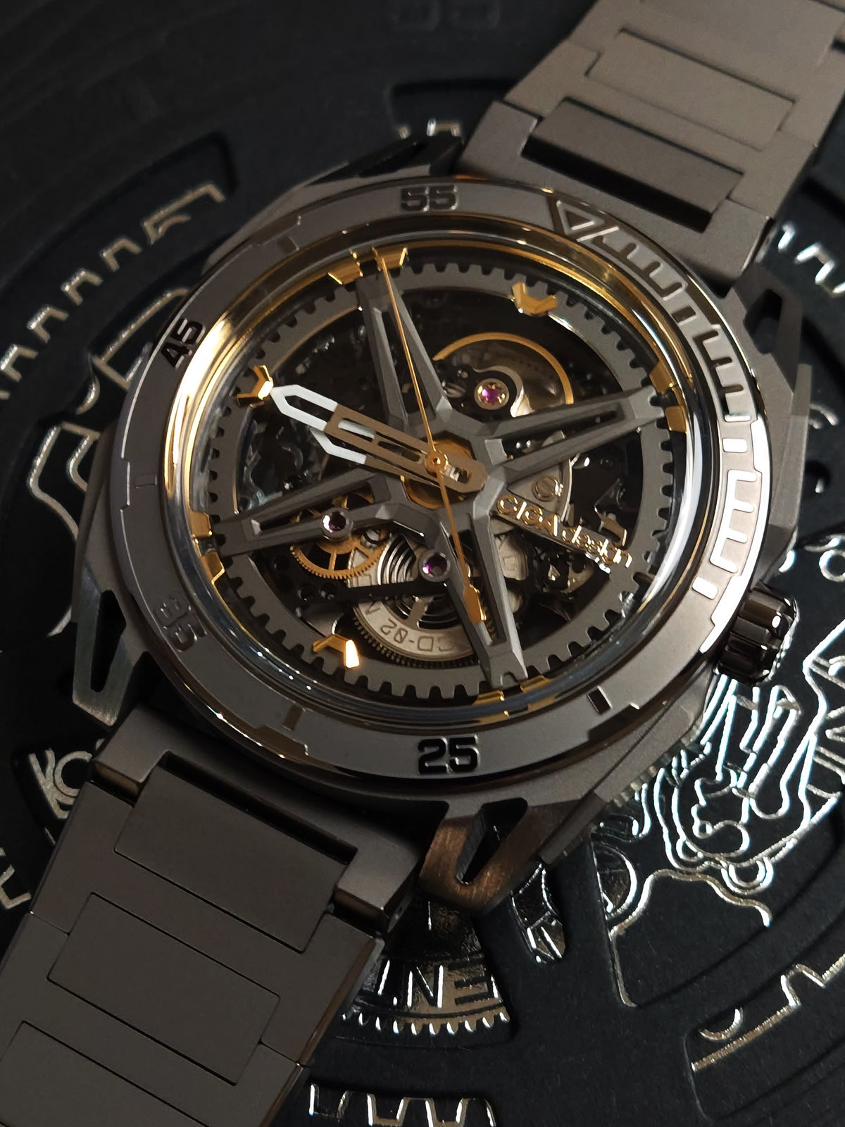 Ciga Design Falcon Automatic Watch - Z039-GG01-1G carbon