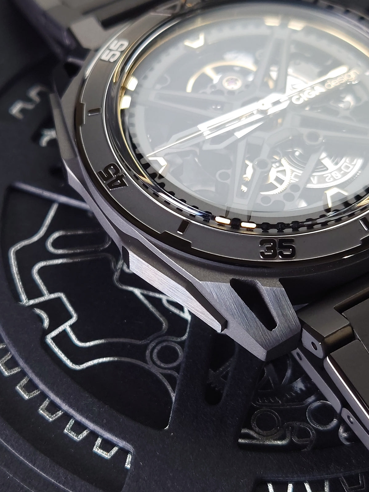 Ciga Design Falcon Automatic Watch - Z039-GG01-1G carbon