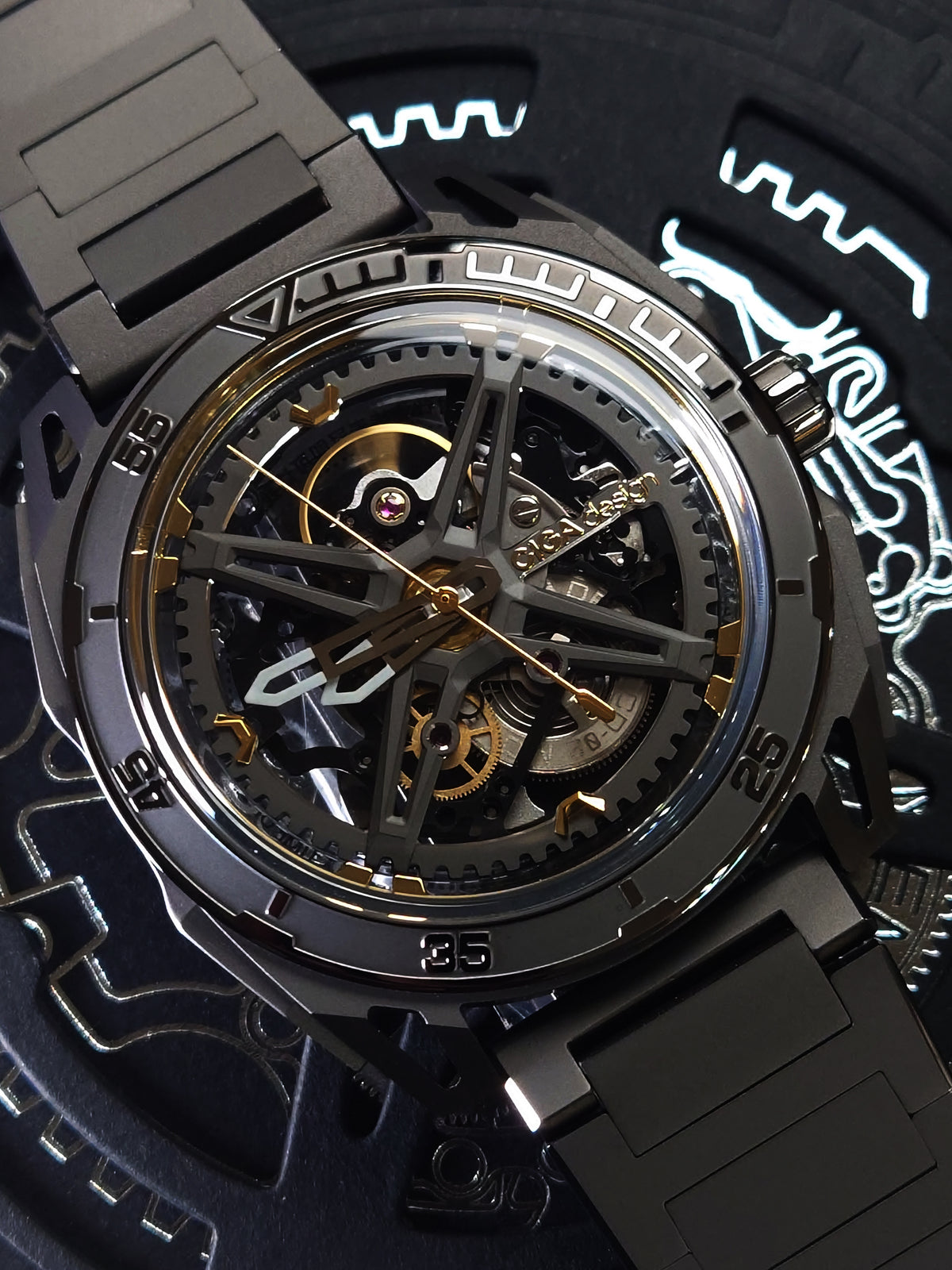 Ciga Design Falcon Automatic Watch - Z039-GG01-1G carbon