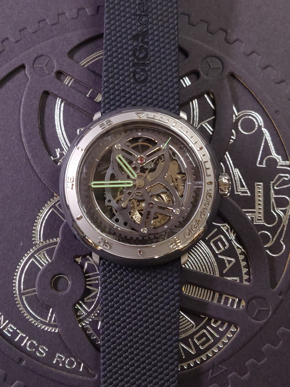 CIGA design Vector Automatic Watch - Carbon case V011TCGR-6B
