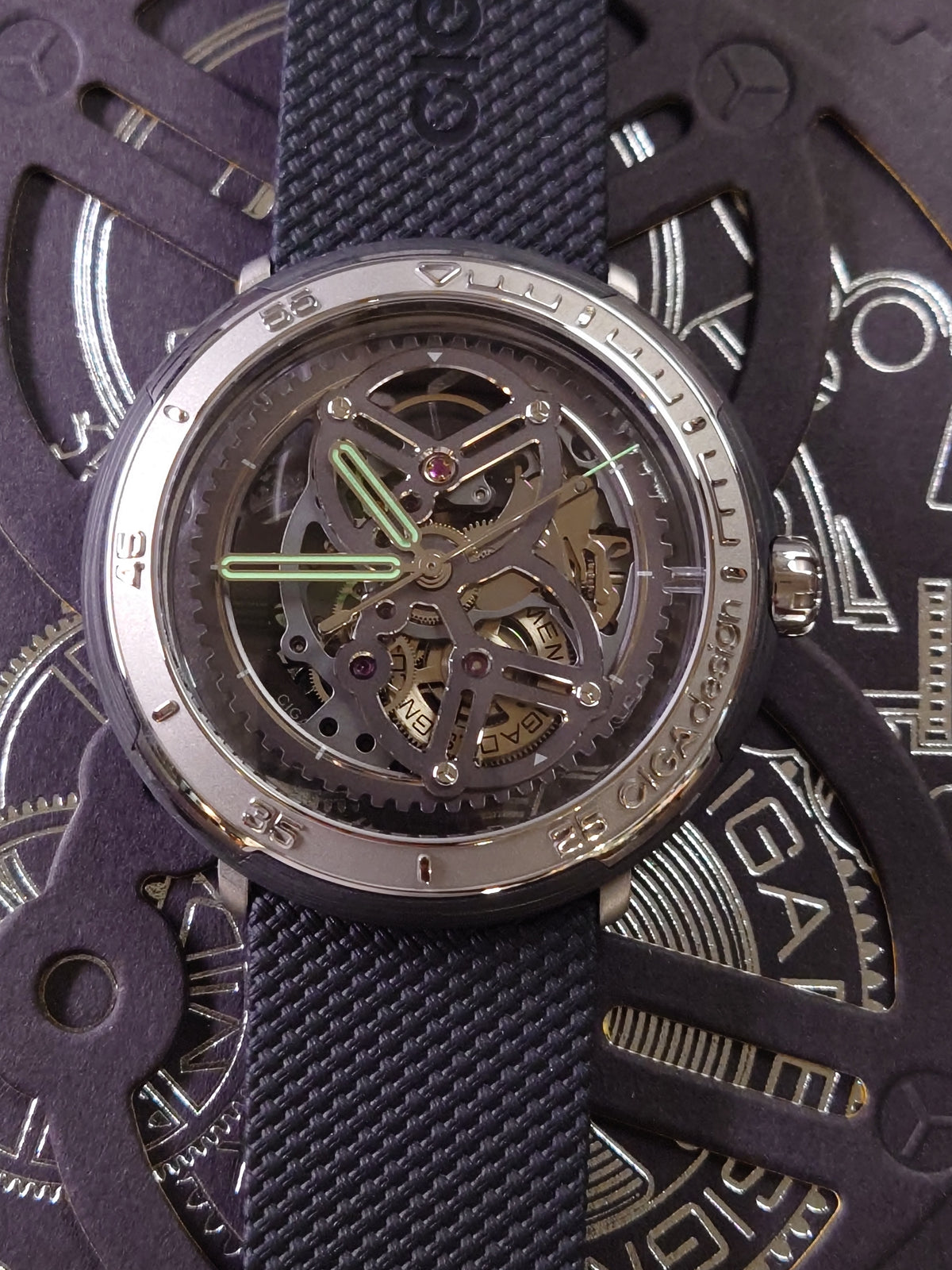 CIGA design Vector Automatic Watch - Carbon case V011TCGR-6B