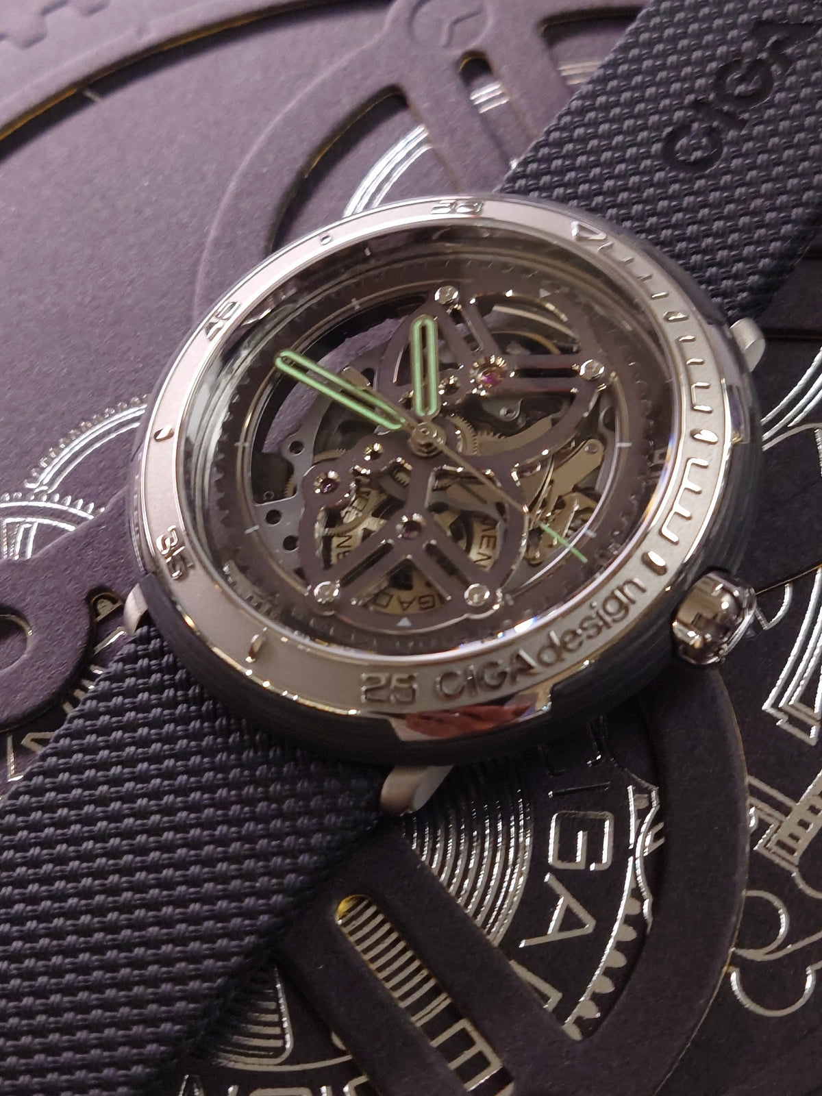 CIGA design Vector Automatic Watch - Carbon case V011TCGR-6B