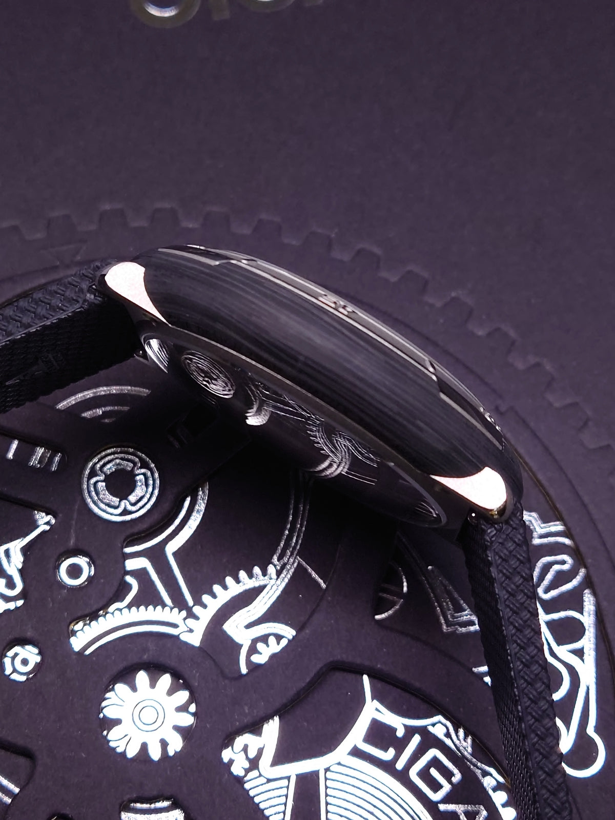 CIGA design Vector Automatic Watch - Carbon case V011TCGR-6B