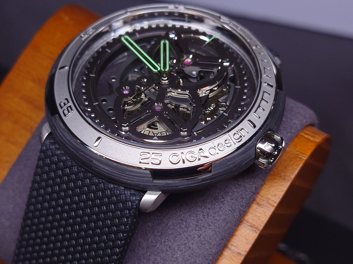 CIGA design Vector Automatic Watch - Carbon case V011TCGR-6B