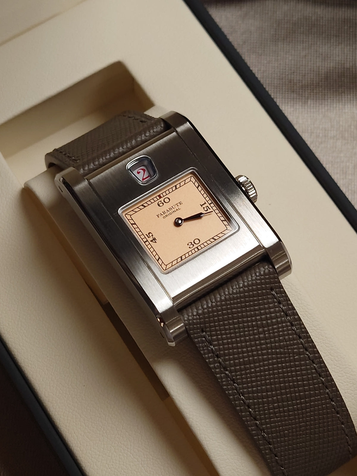Farasute Jumping Hour Hand Winding - 2305B salmon