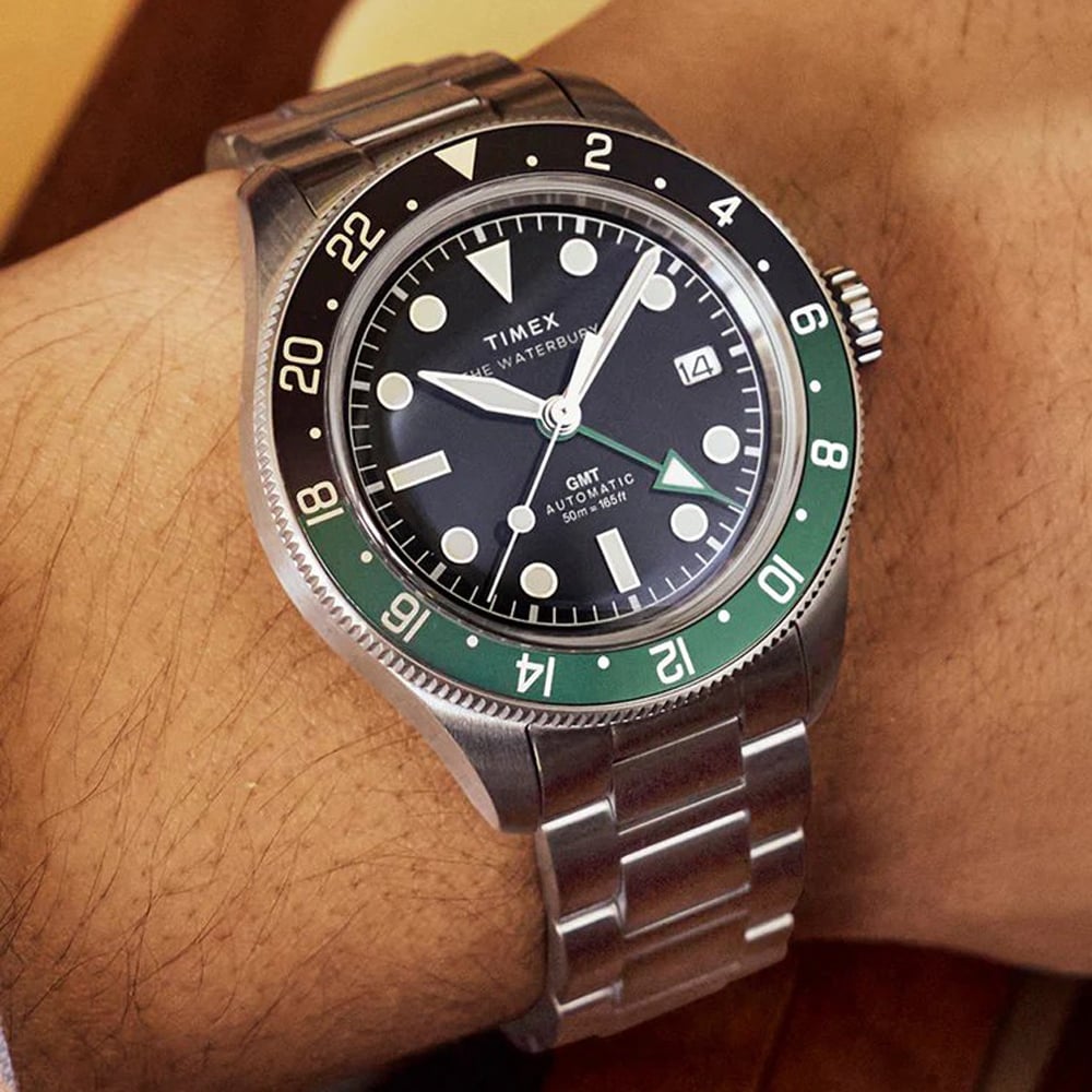 Timex Waterbury Heritage Automatic GMT 自動錶 - TW2Y60800 on wrist