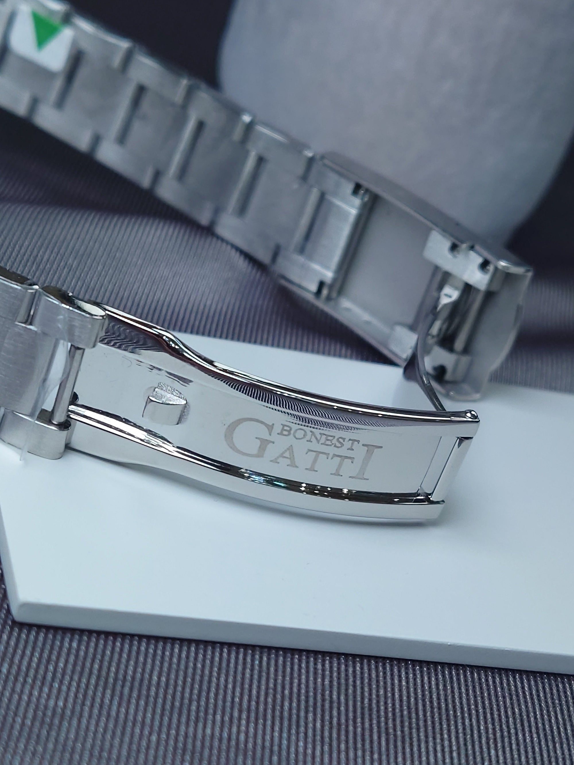 Bonest Gatti 隱藏錶面馬年特別版自動錶 BG8015-S4 橙