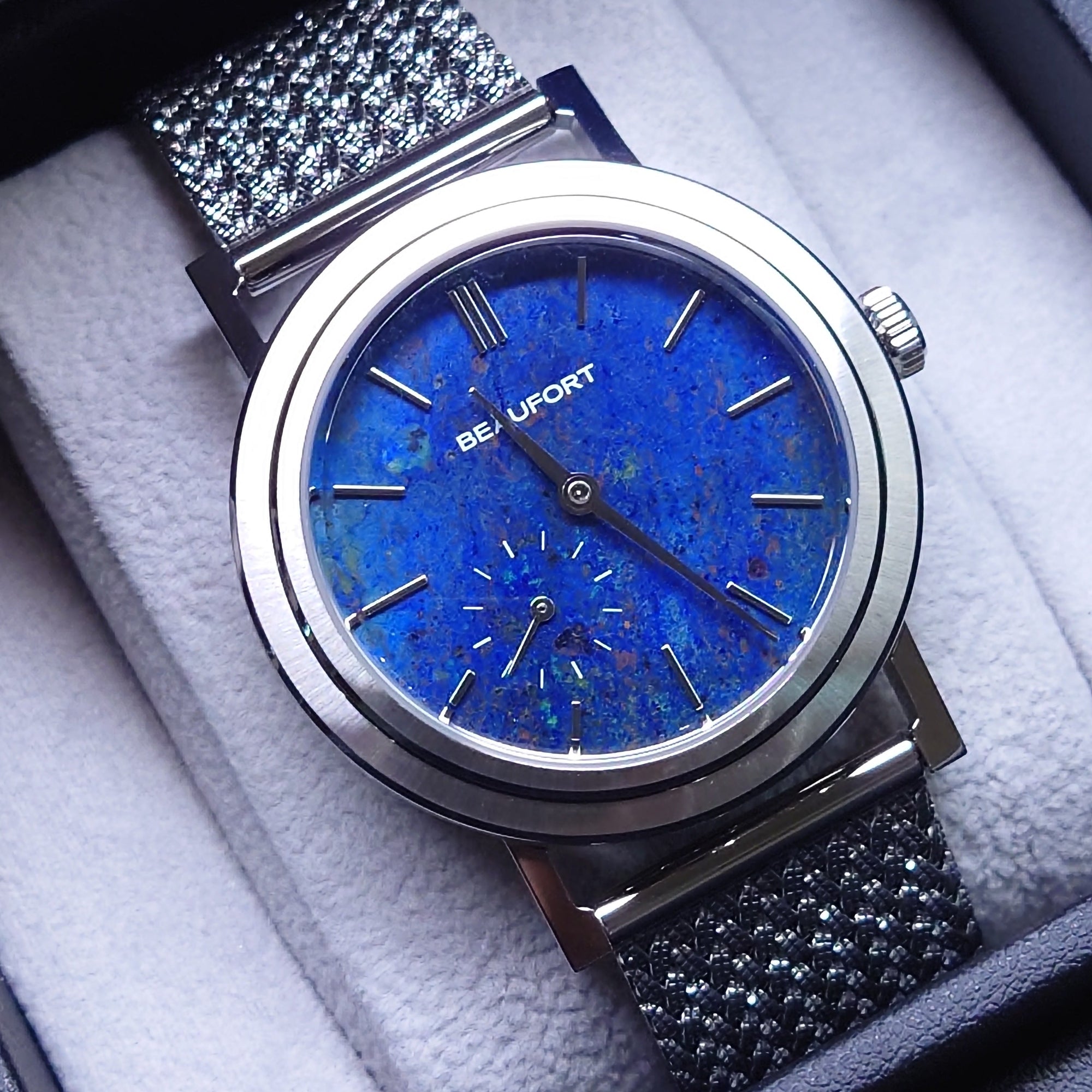 BEAUFORT Permian Rift - Azurite 藍銅礦, micro rotor with steel bracelet