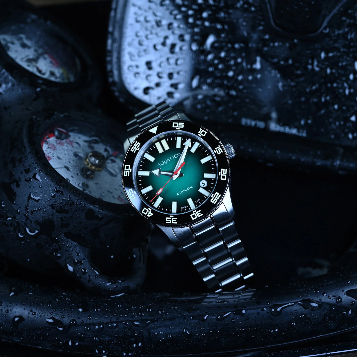 Aquatico Atlas Tritium Watch Fumé Green Dial T100氣燈潛水機械錶