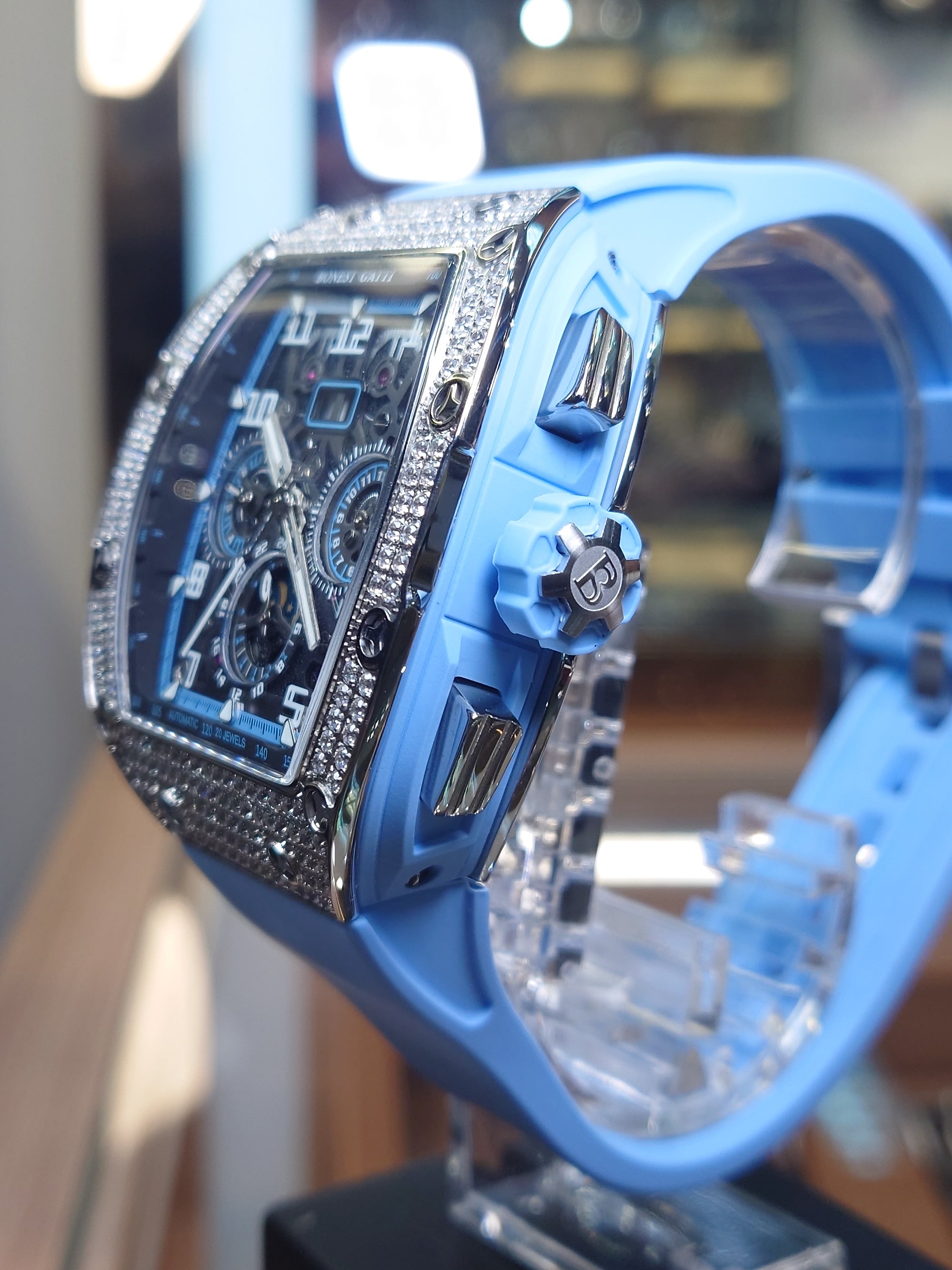 Bonest Gatti 酒桶形水晶多功能自動錶 BG5004-R4-BLUE