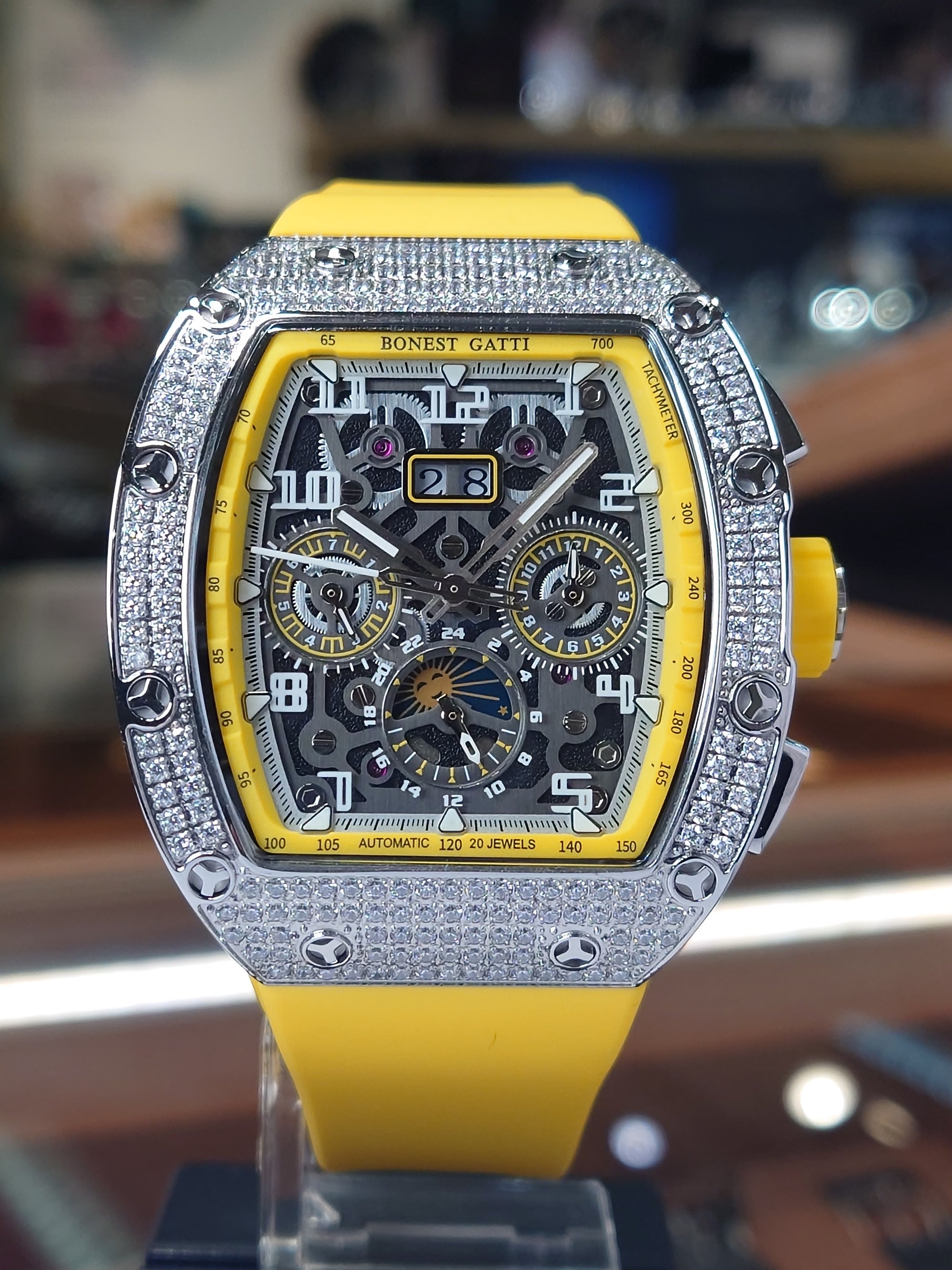 Bonest Gatti 酒桶形水晶多功能自動錶 BG5004-R3-Yellow