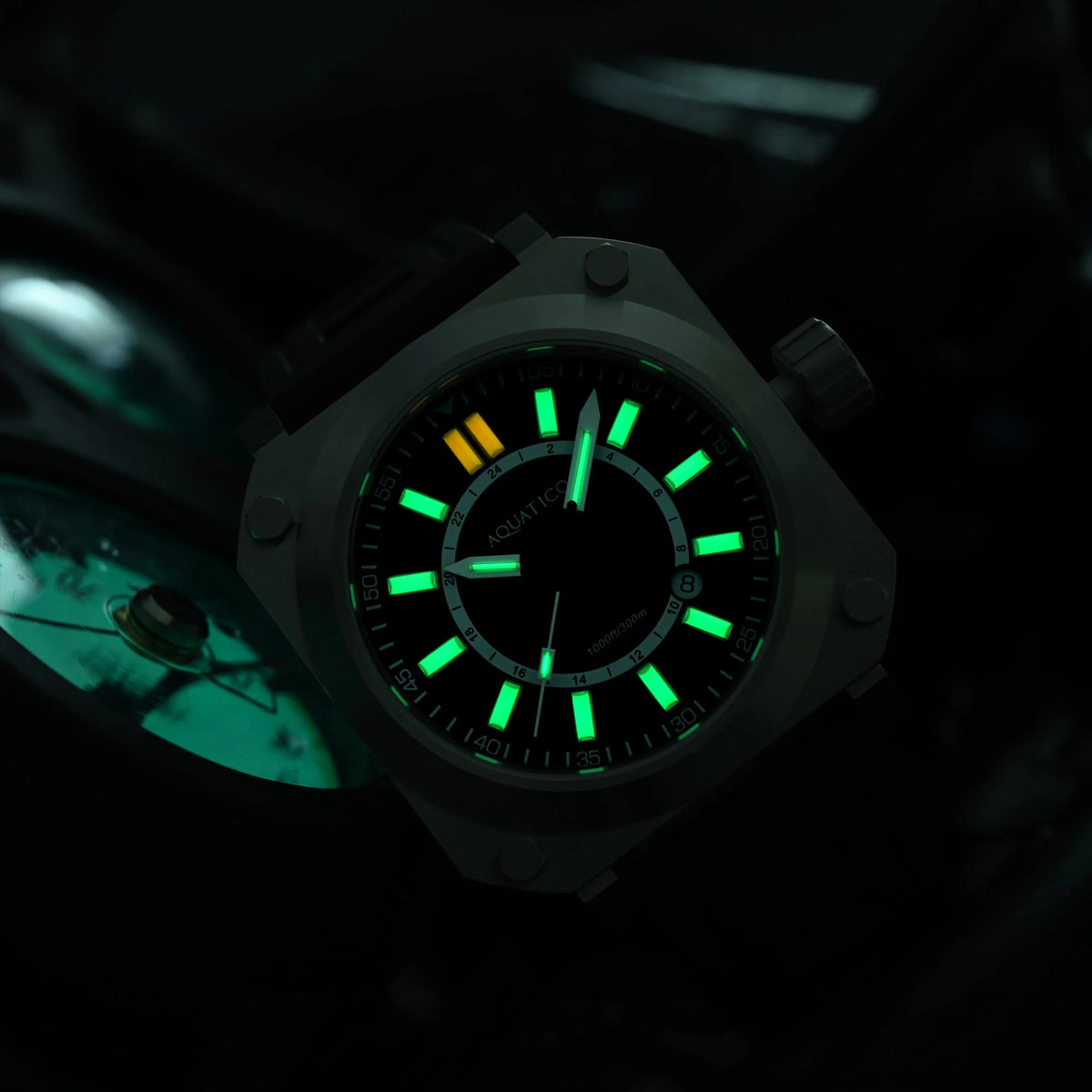 Aquatico Ironblock Tritium Blue Dial T100氣燈機械錶
