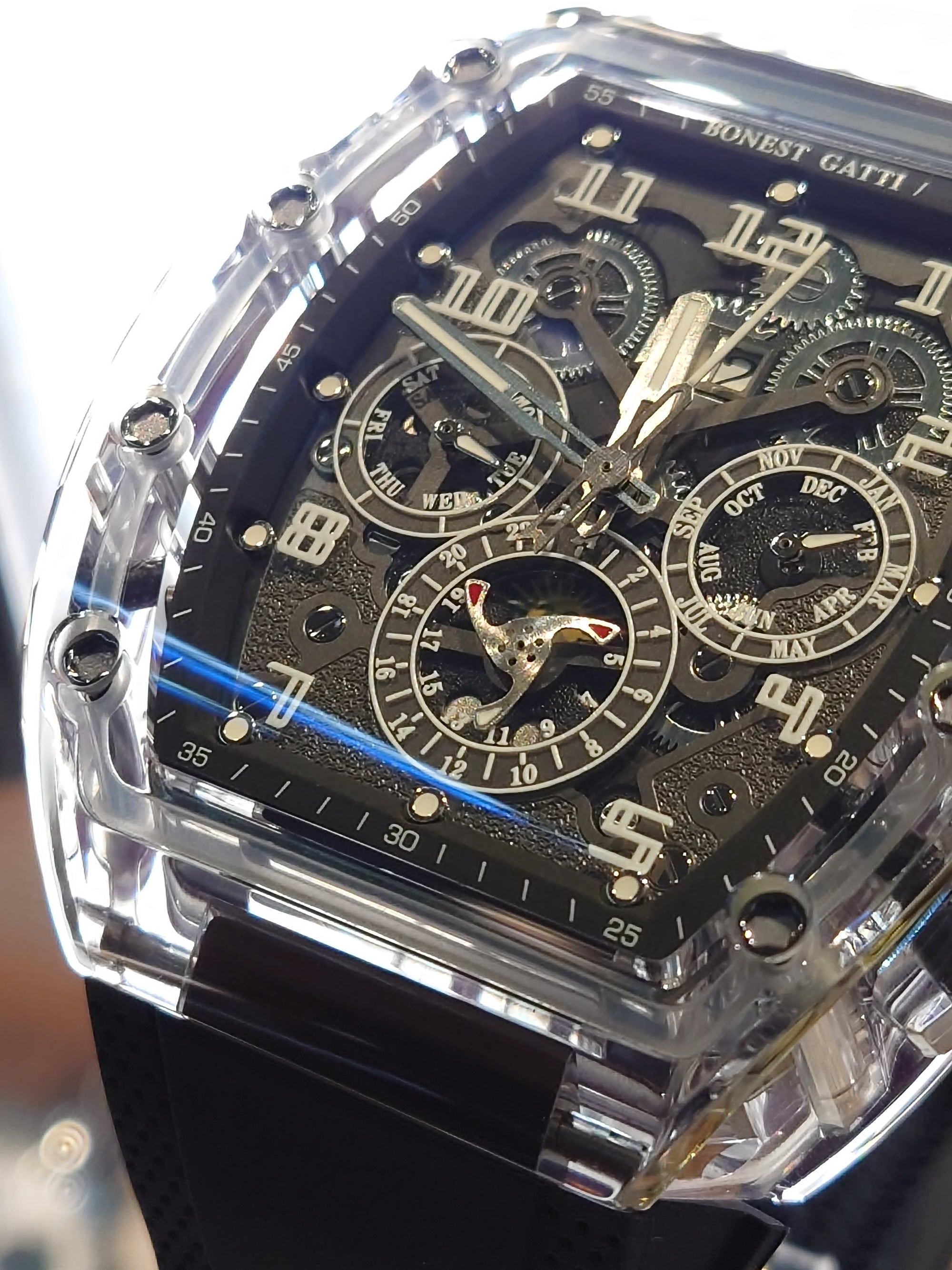 Bonest Gatti 酒桶形水晶多功能自動錶 BG6006-R2