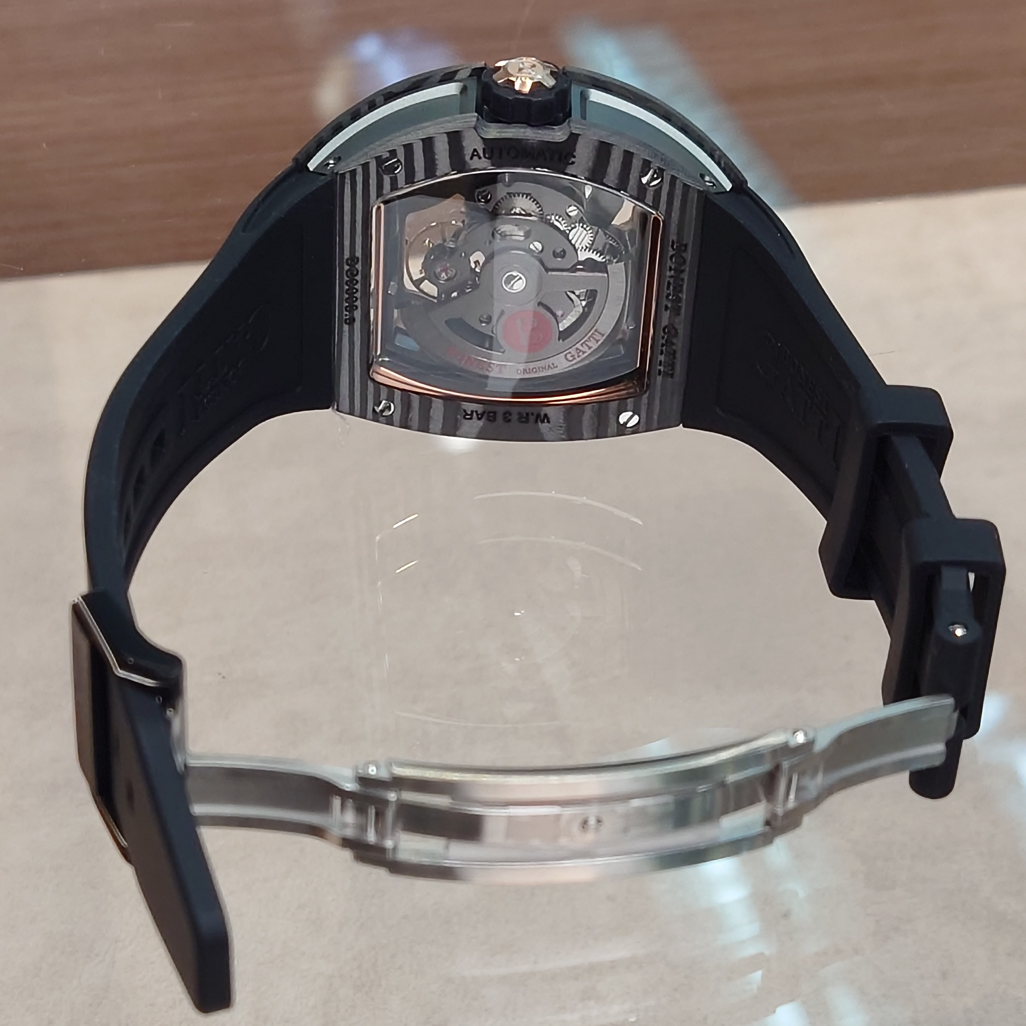 Bonest Gatti 現貨發售 酒桶形夜光碳纖維自動錶 斯巴達勇士-BG9009-R2 Black