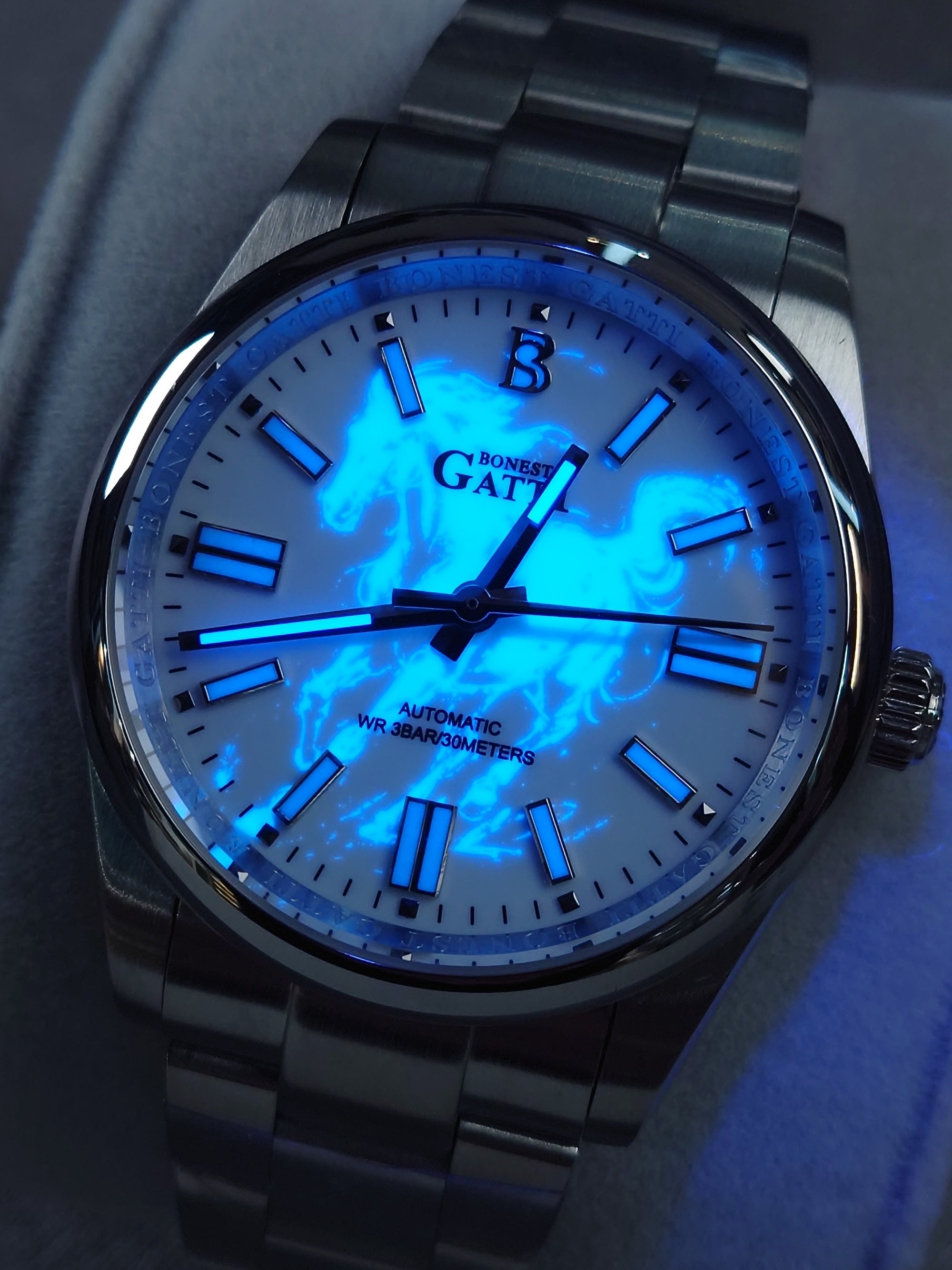 Bonest Gatti 隱藏錶面馬年特別版自動錶 BG8015-S1 白