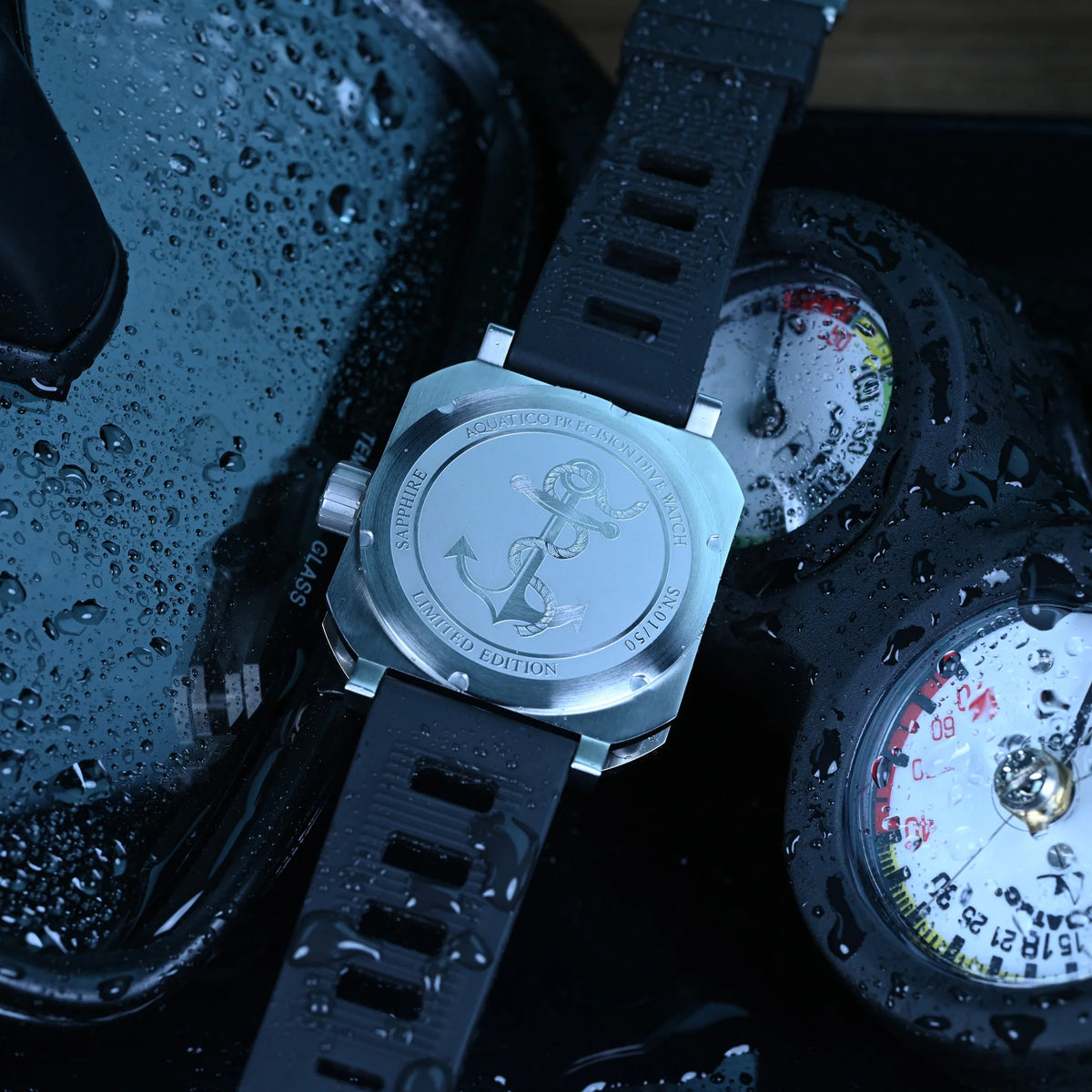 Aquatico Ironblock Black Dial 機械錶