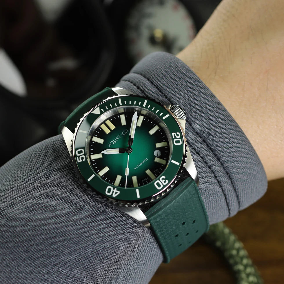 Aquatico Super Ocean Tritium T100 氣燈 潛水機械錶 Green Dial