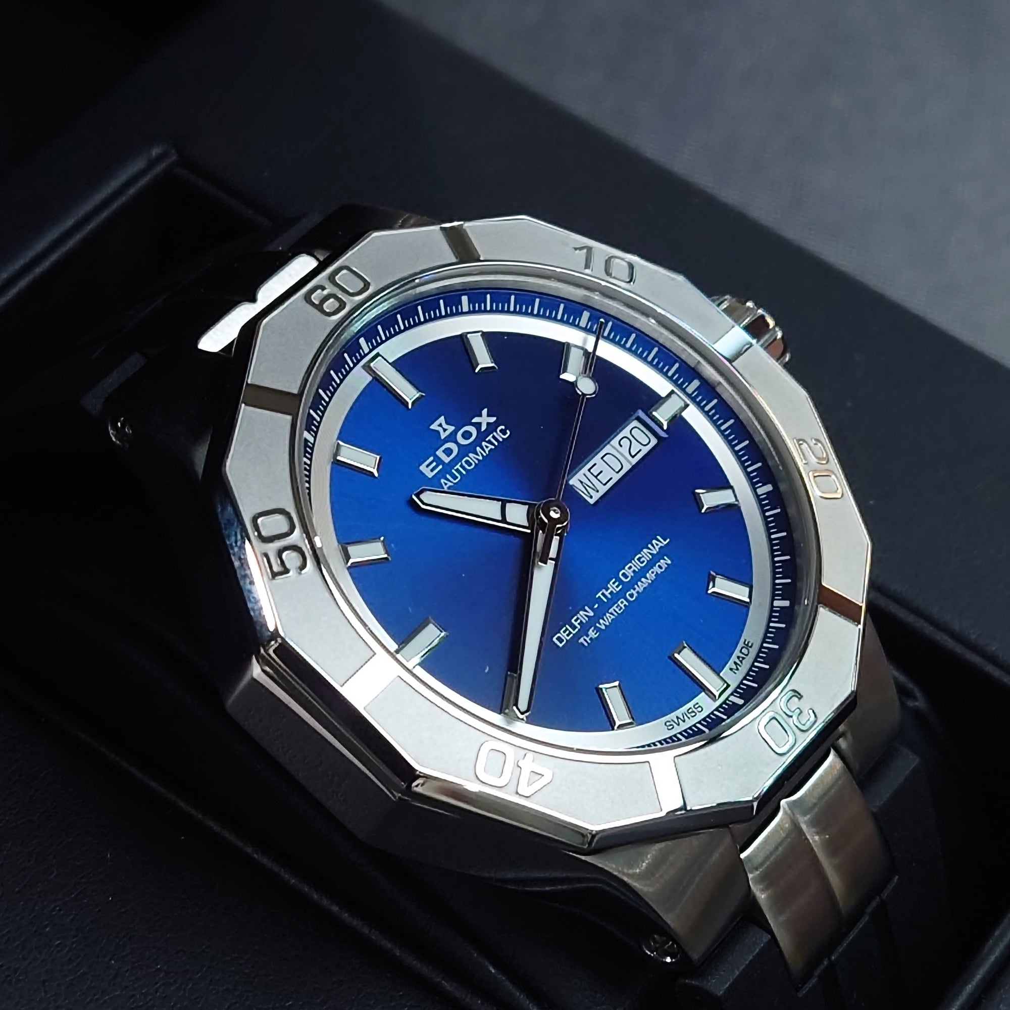 EDOX DELFIN Day Date 自動錶 88008 3CA BUIN