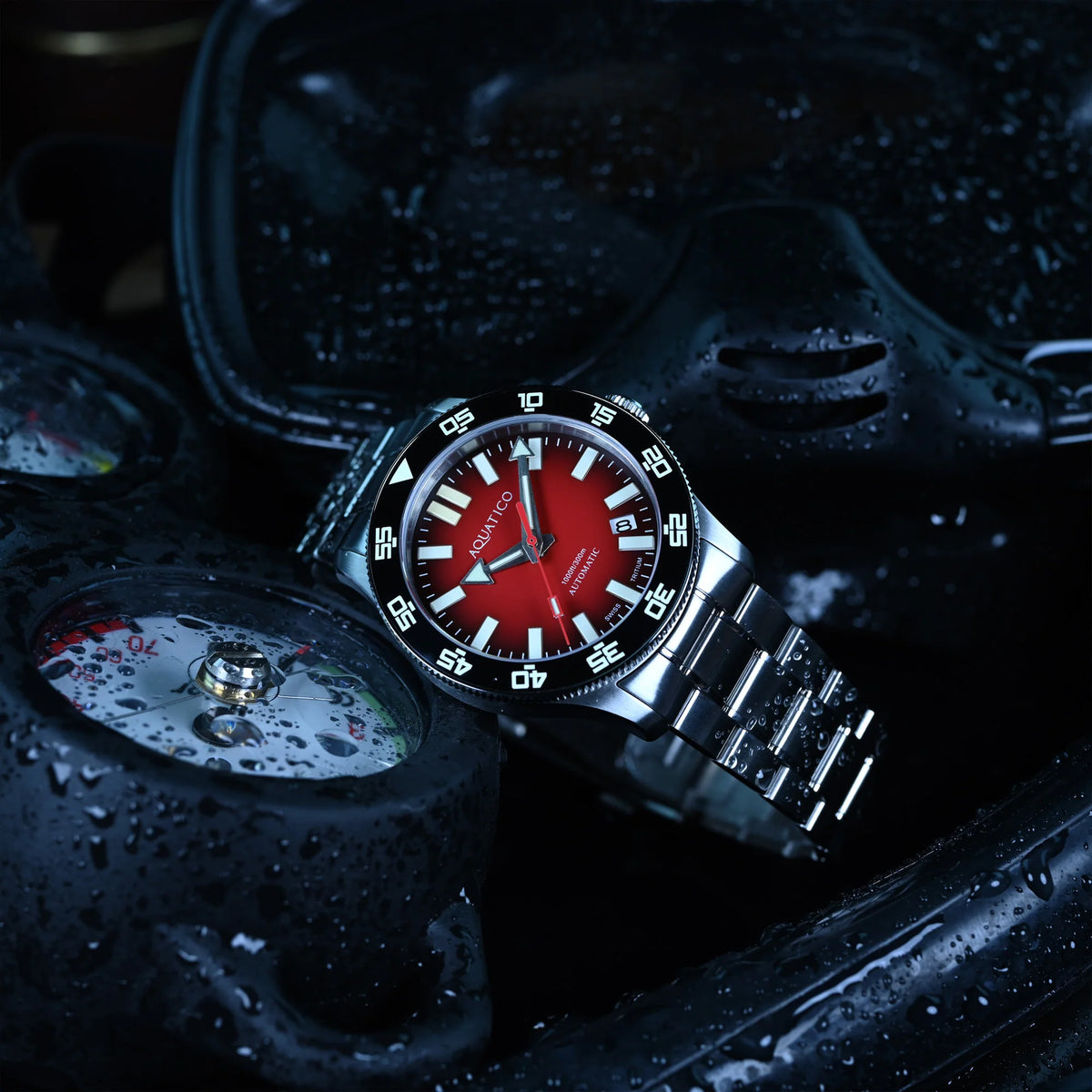 Aquatico Atlas Tritium Watch Fumé Red Dial T100氣燈潛水機械錶