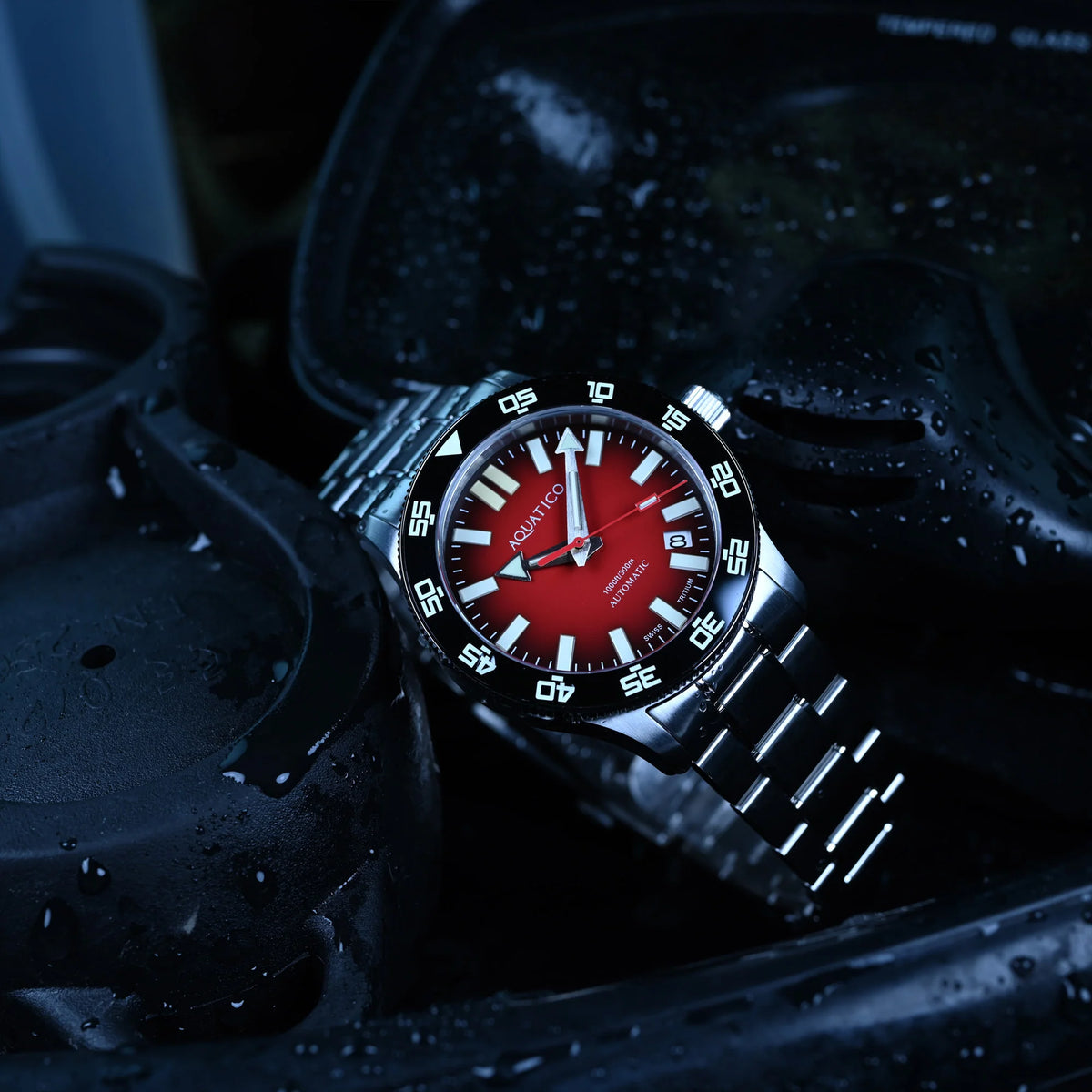 Aquatico Atlas Tritium Watch Fumé Red Dial T100氣燈潛水機械錶
