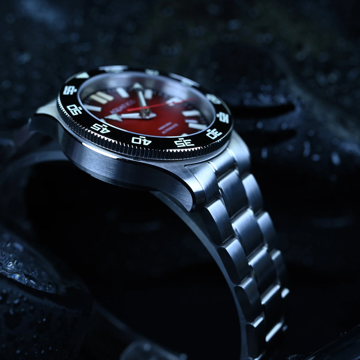 Aquatico Atlas Tritium Watch Fumé Red Dial T100氣燈潛水機械錶
