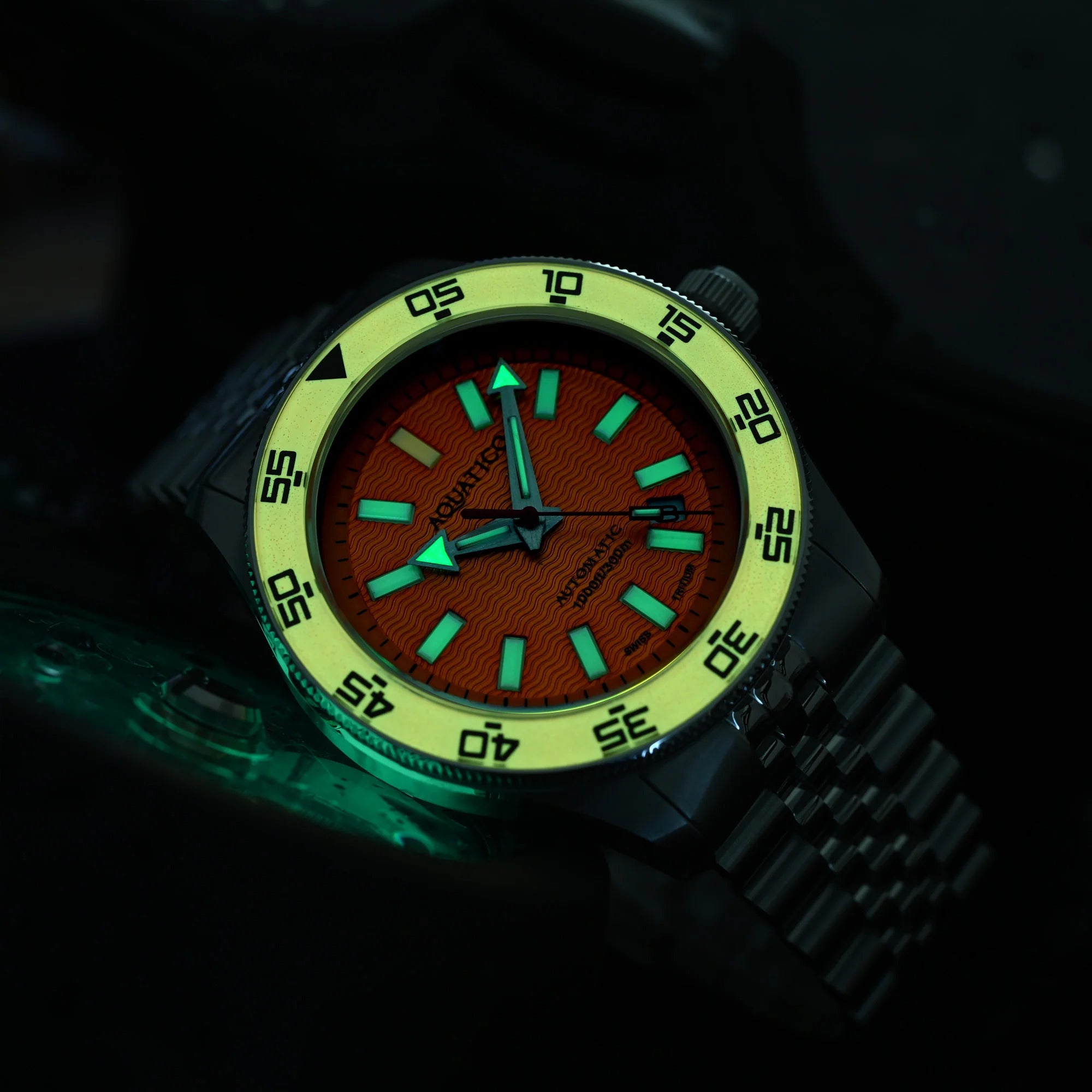 Aquatico Sea Recon 42mm Tritium Black Dial Orange Bezel T100 Gas Light Diving Mechanical Watch