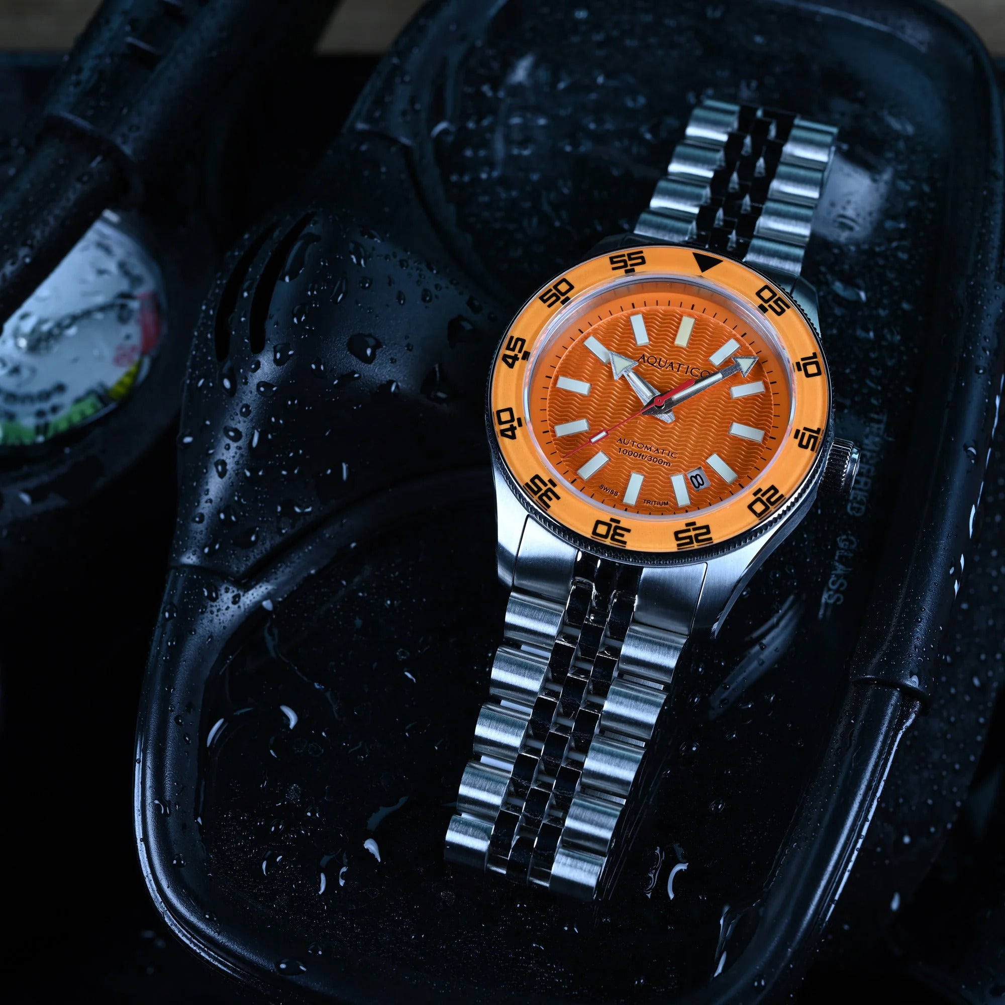 Aquatico Sea Recon 42mm Tritium Black Dial Orange Bezel T100 Gas Light Diving Mechanical Watch