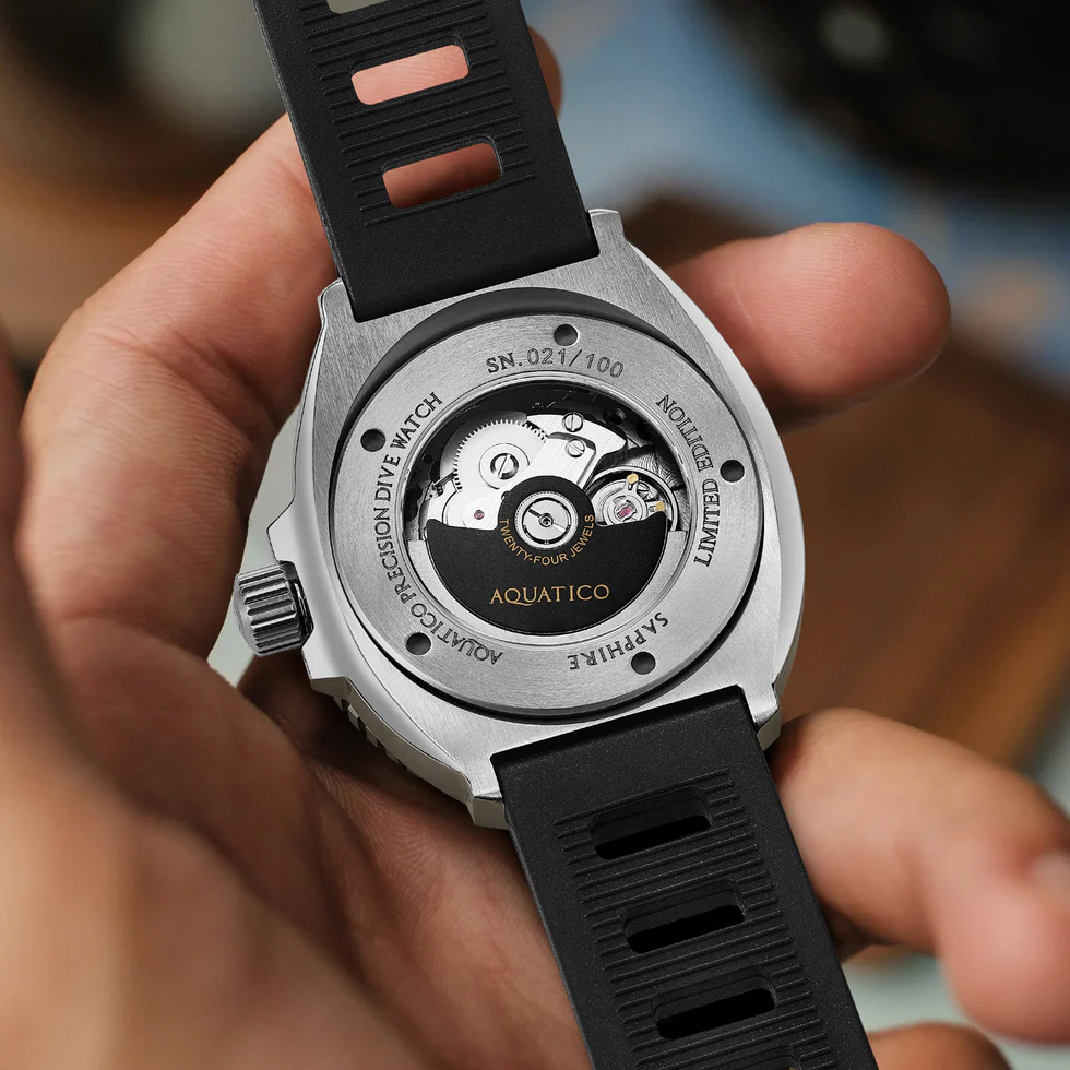 Aquatico Super Marine Titanium 5 級鈦合金超級夜光面機械錶