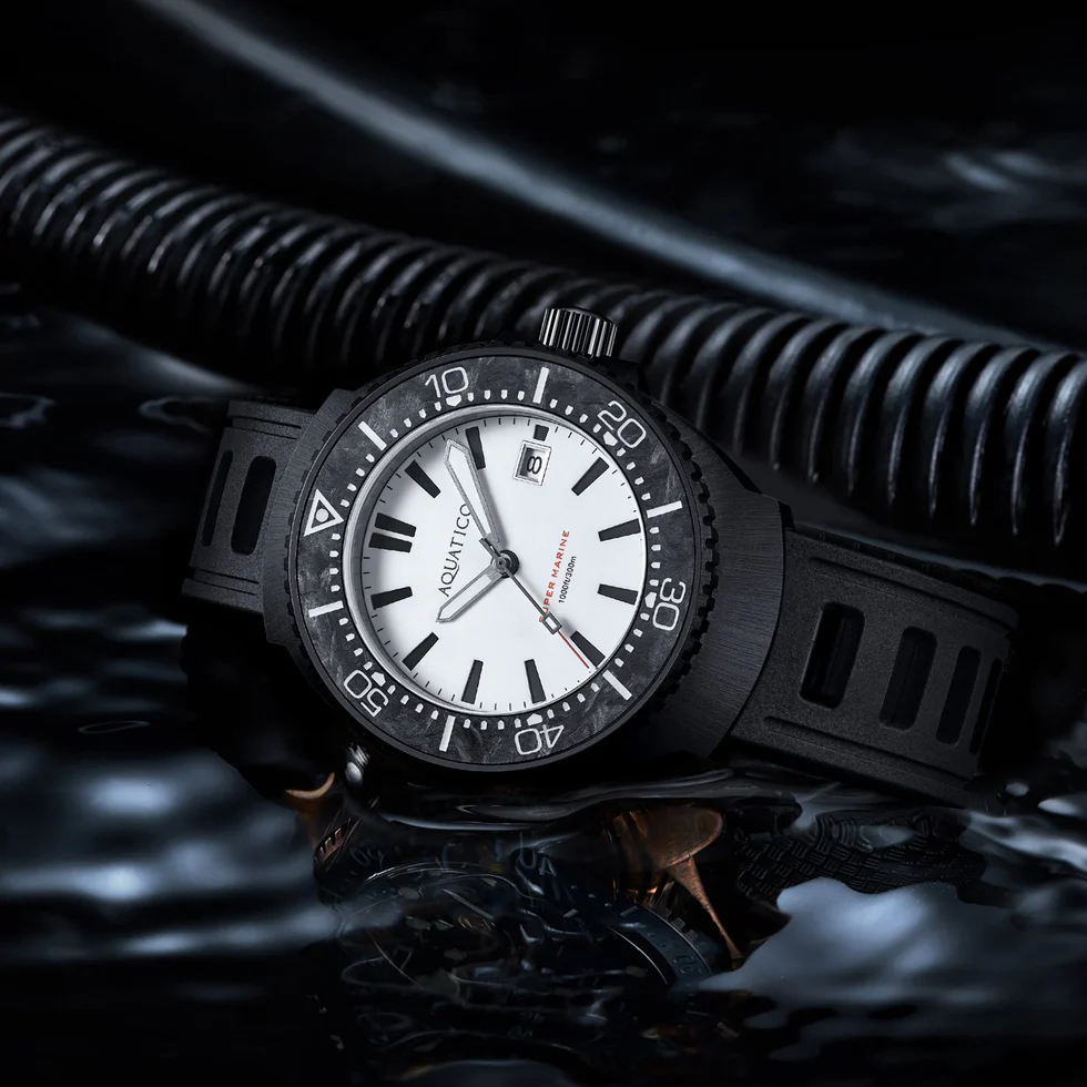 Aquatico Super Marine Titanium 5 級鈦合金超級夜光面機械錶