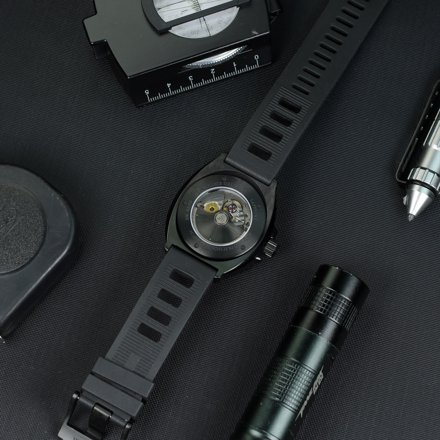 Aquatico T100+DLC Super Marine Titanium Tritium 5 級鈦合金超級夜光機械錶
