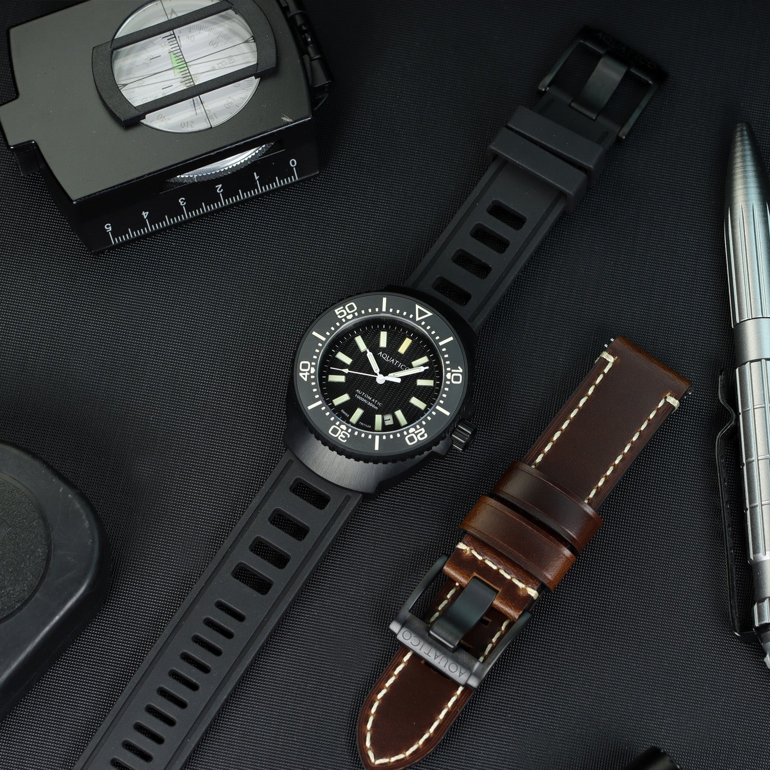 Aquatico T100+DLC Super Marine Titanium Tritium 5 級鈦合金超級夜光機械錶