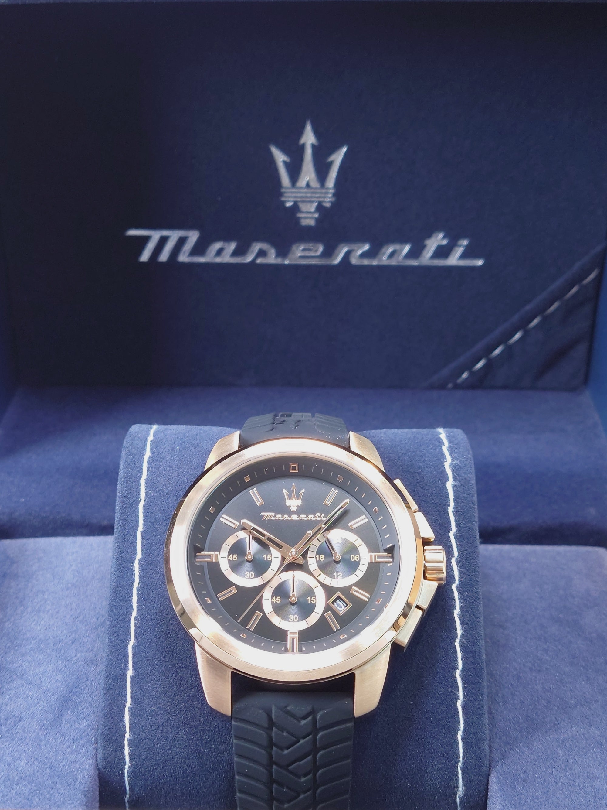 Maserati 玫瑰金三圈計時石英錶 - R8871621012