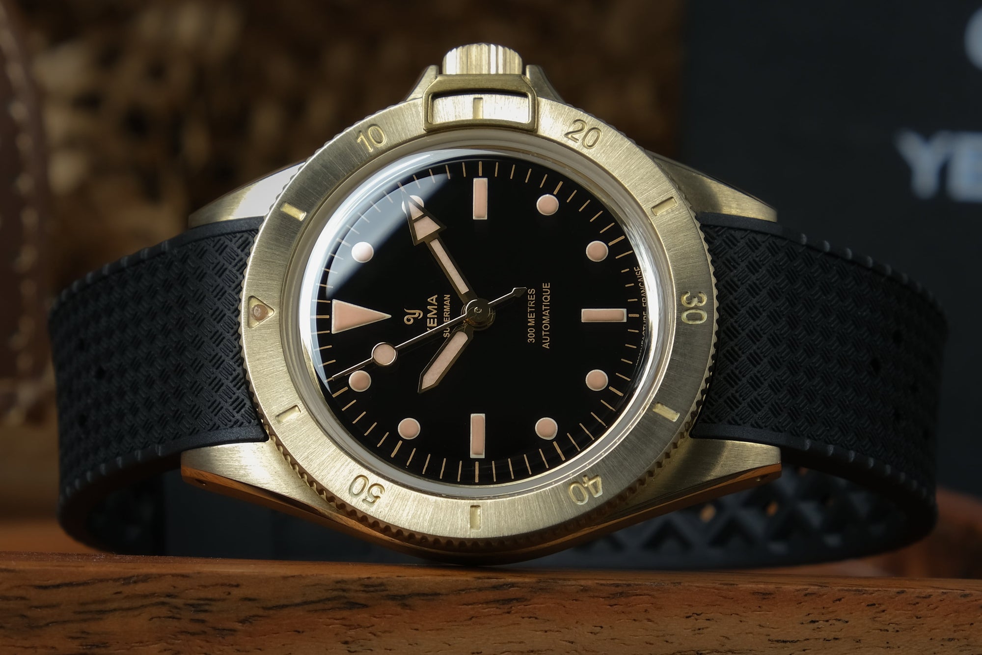 YEMA - Superman Bronze CMM.10 Black Limited Edition 39mm