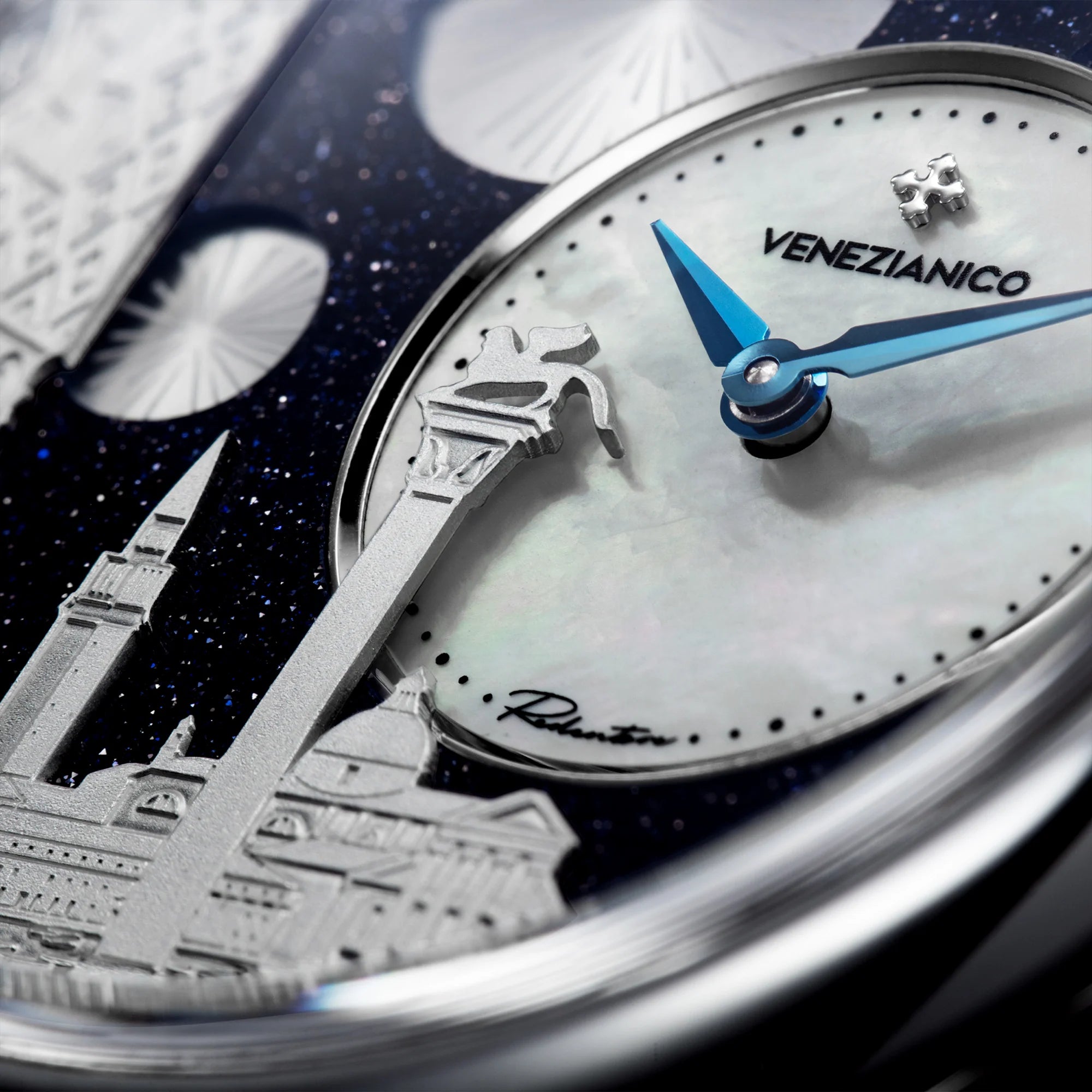 Venezianico 聖馬可教堂廣場 Redentore Bellanotte with intricate cityscape dial close up.