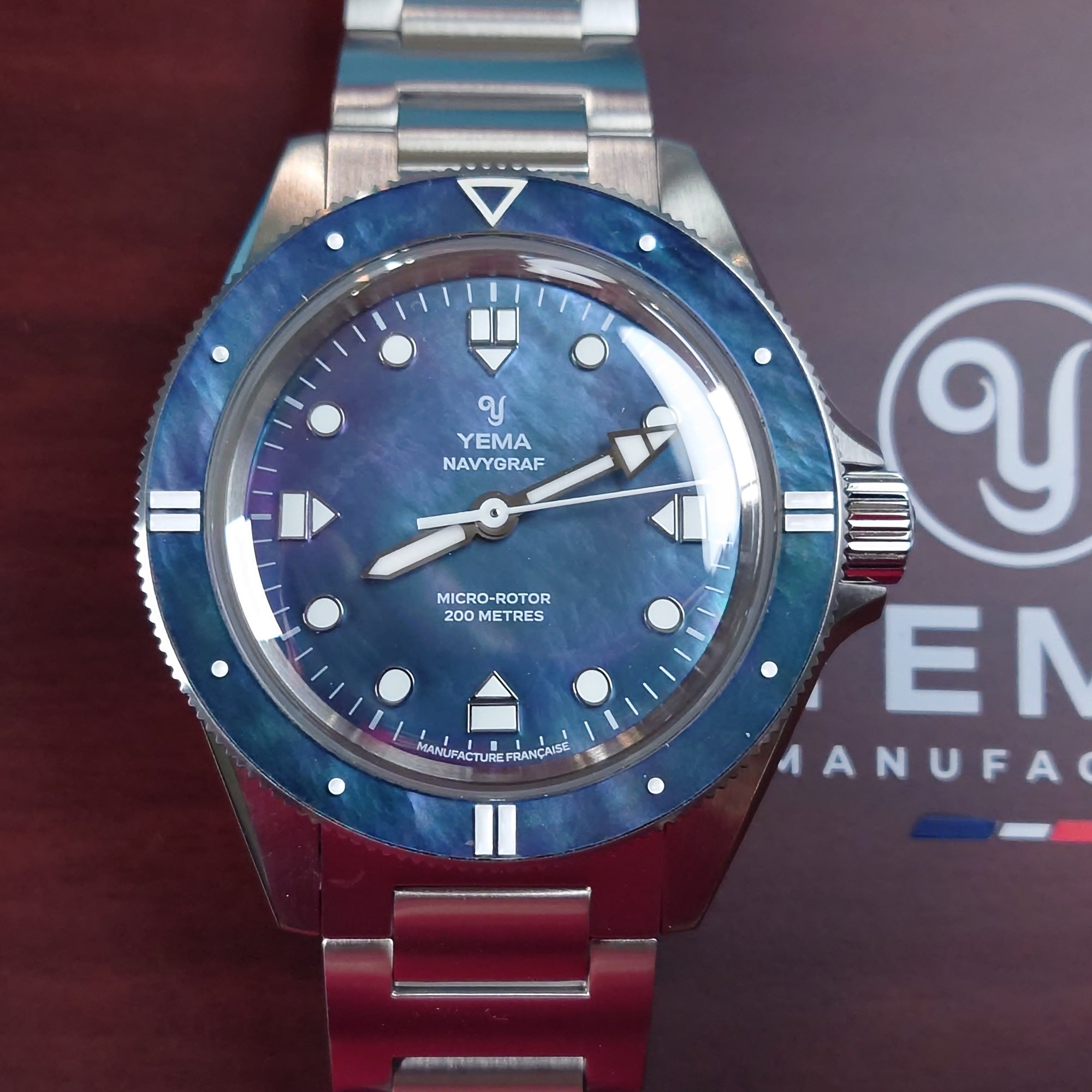 YEMA Navygraf Pearl CMM.20 Limited Edition diving watch with blue mop dial and mop bezel middle size front view