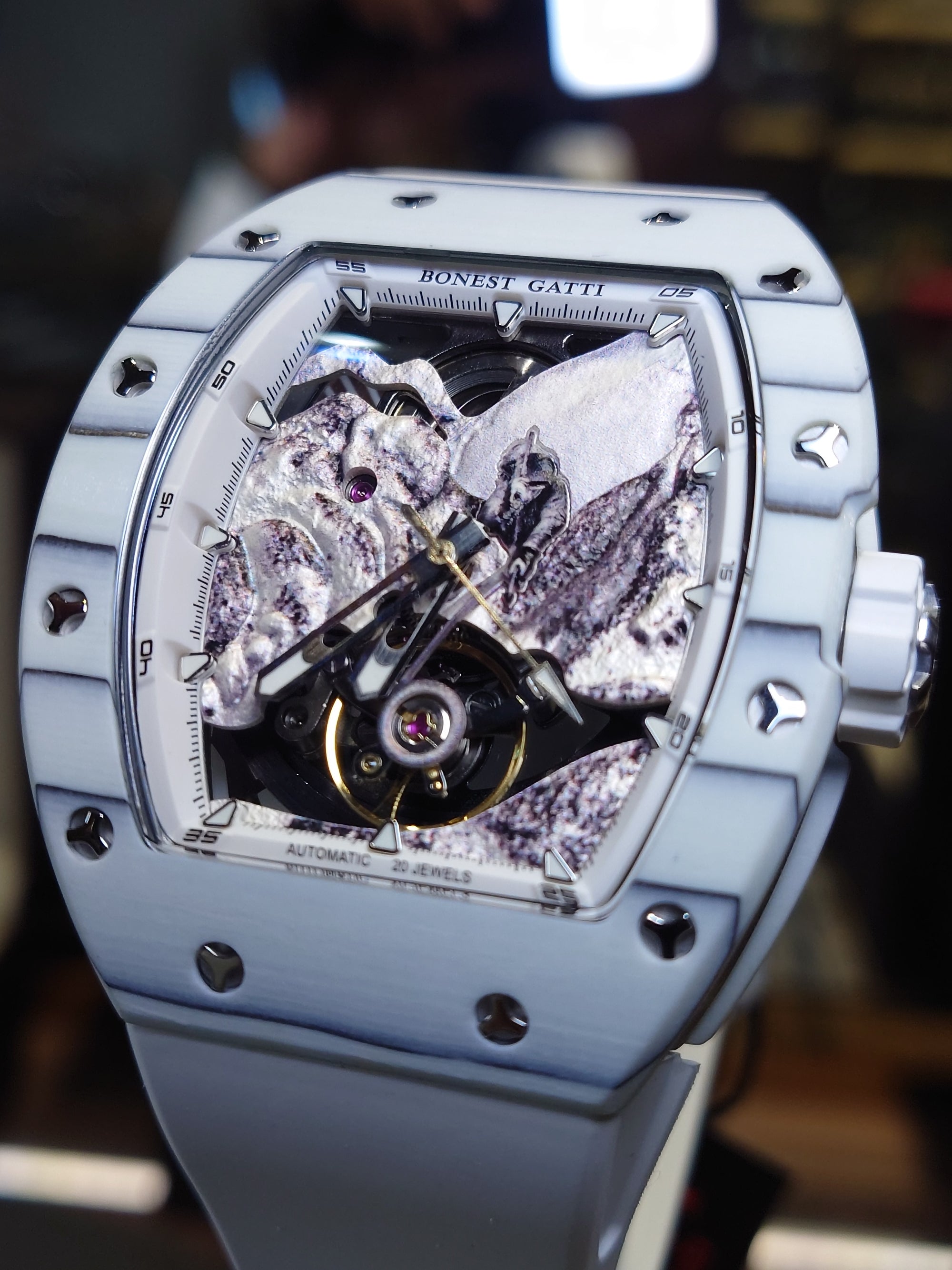 Bonest Gatti 酒桶形夜光碳纖維自動錶 攀山者-BG9002-R1