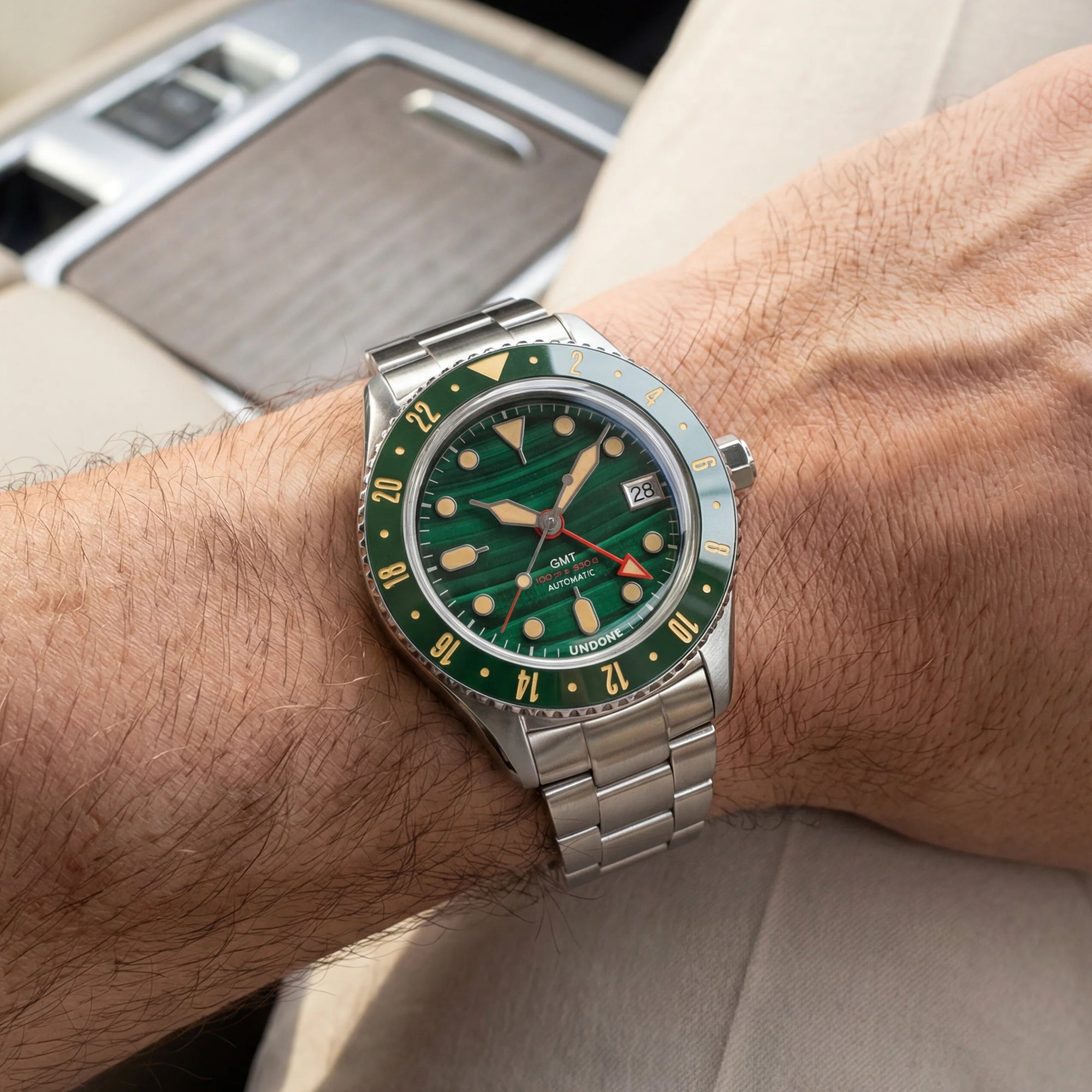 UNDONE Basecamp GMT Malachite Dial 孔雀石自動錶